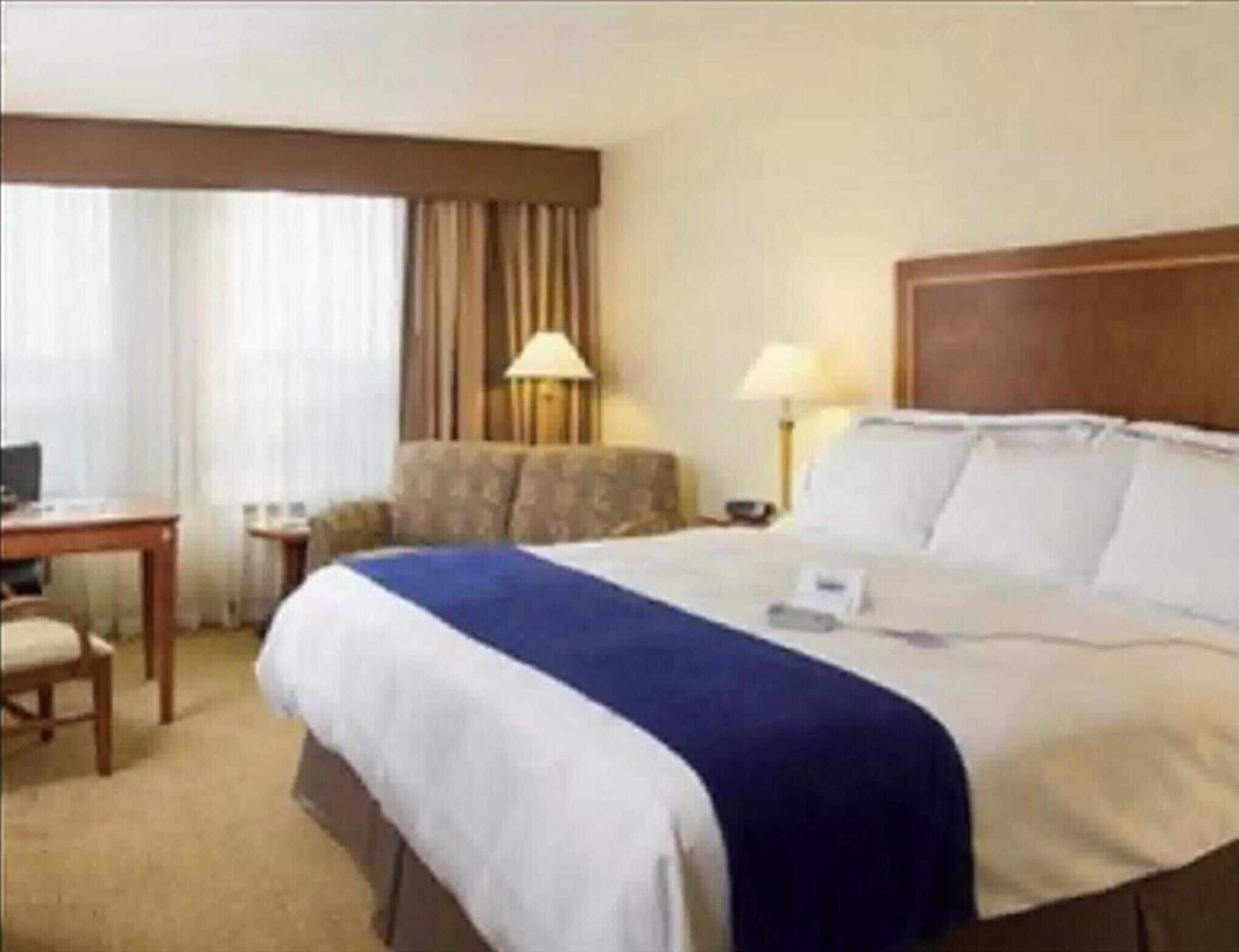 Gift card for Hotel Executive Suites Gift card for Hotel Executive Suites