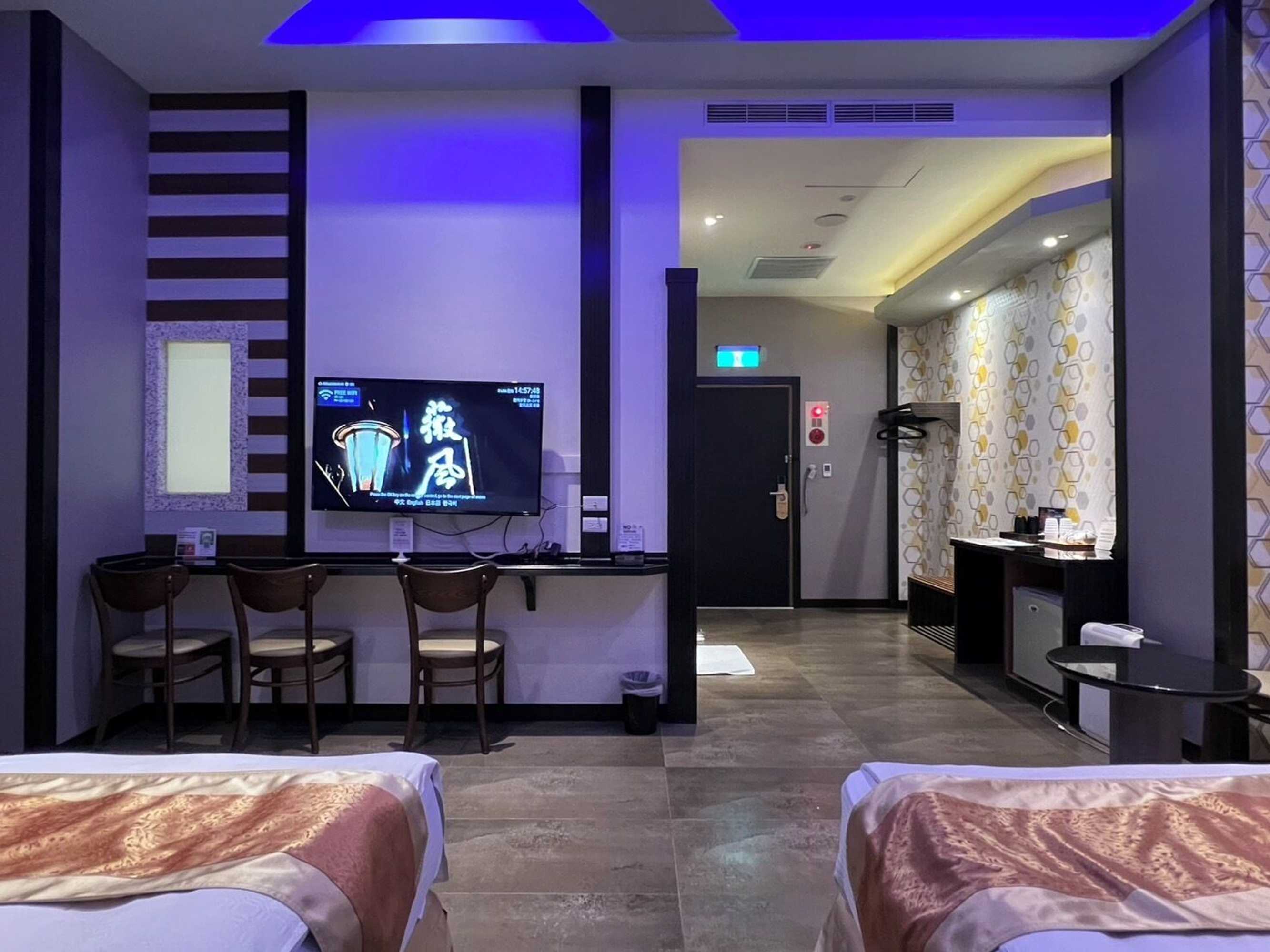 Gift card for Wei Feng Exquisite Motel Pintung Branch Gift card for Wei Feng Exquisite Motel Pintung Branch