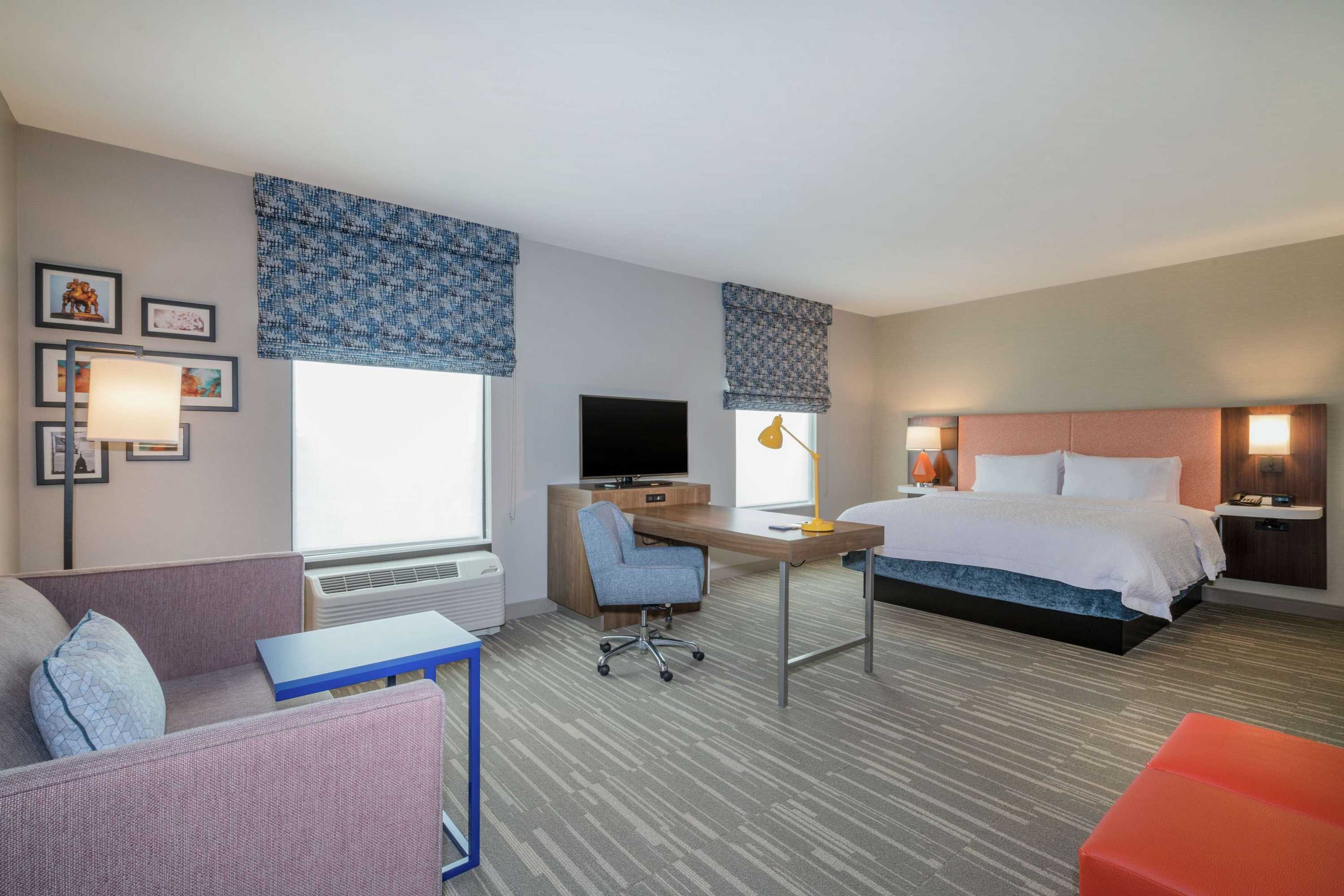 Gift card for Hampton Inn & Suites Glenarden/washington DC Gift card for Hampton Inn & Suites Glenarden/washington DC