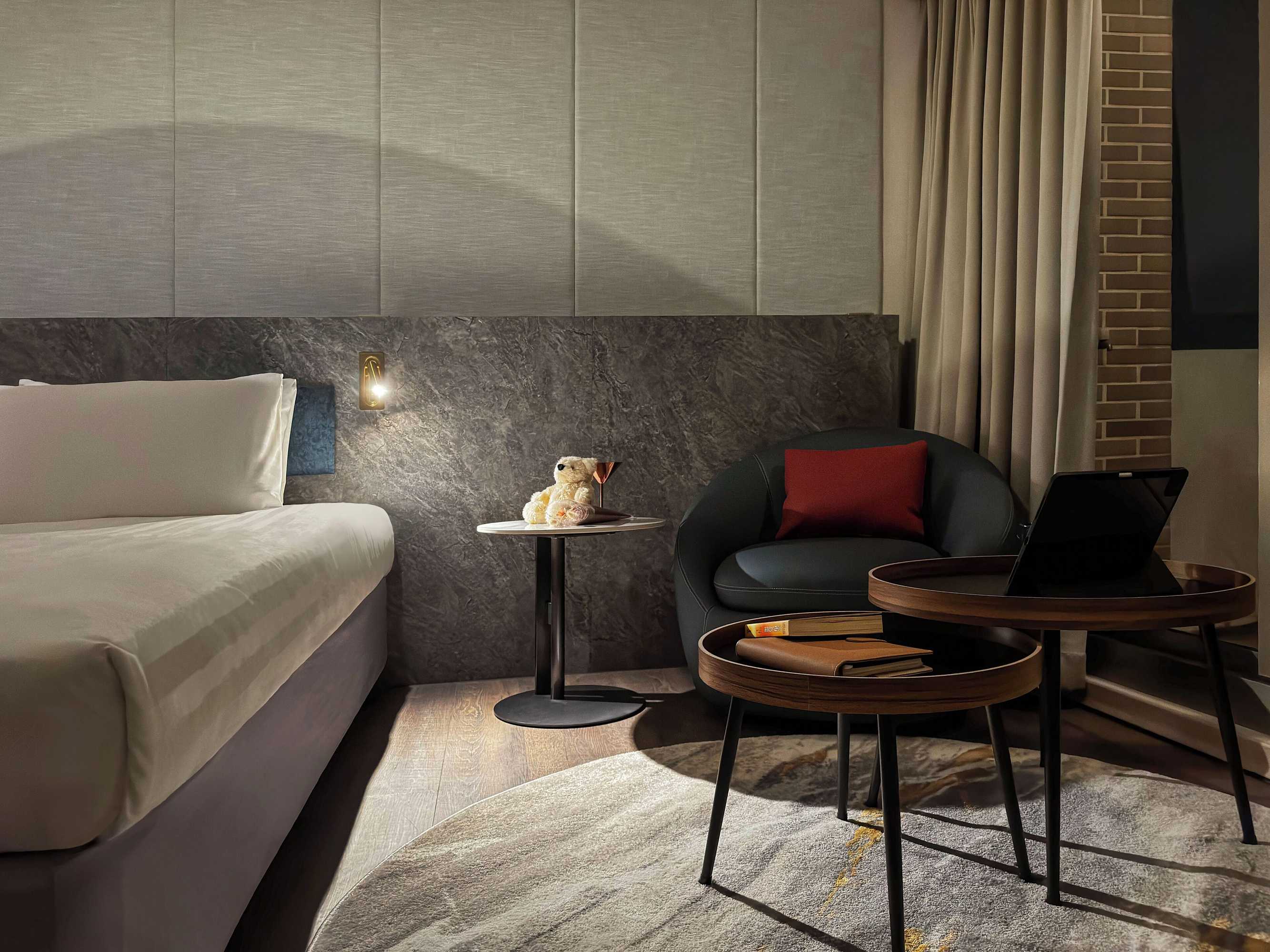 Gift card for Metro Hotel - Howard Group