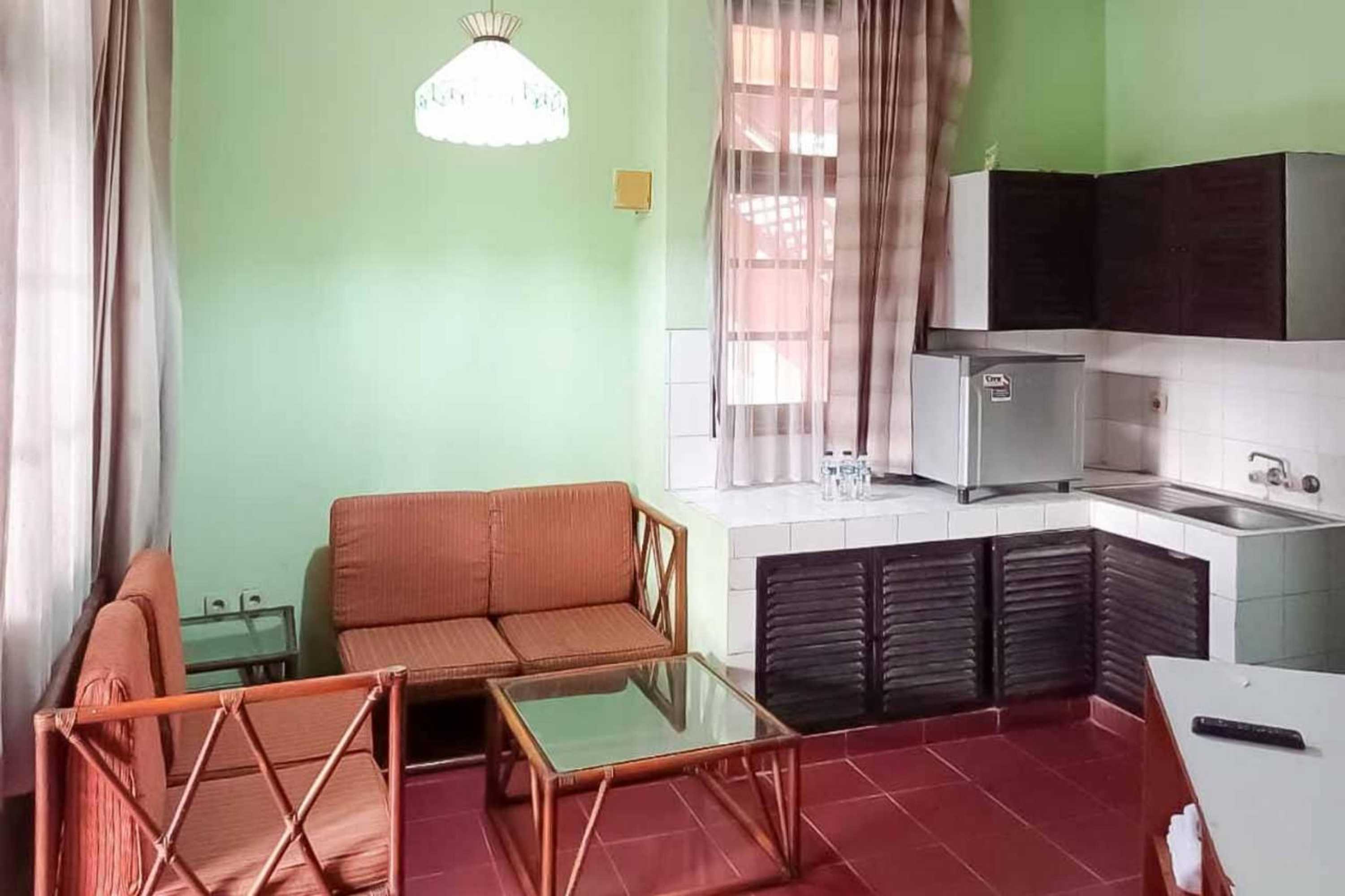 Gift card for Putri Duyung Hotel Anyer by Reddoorz