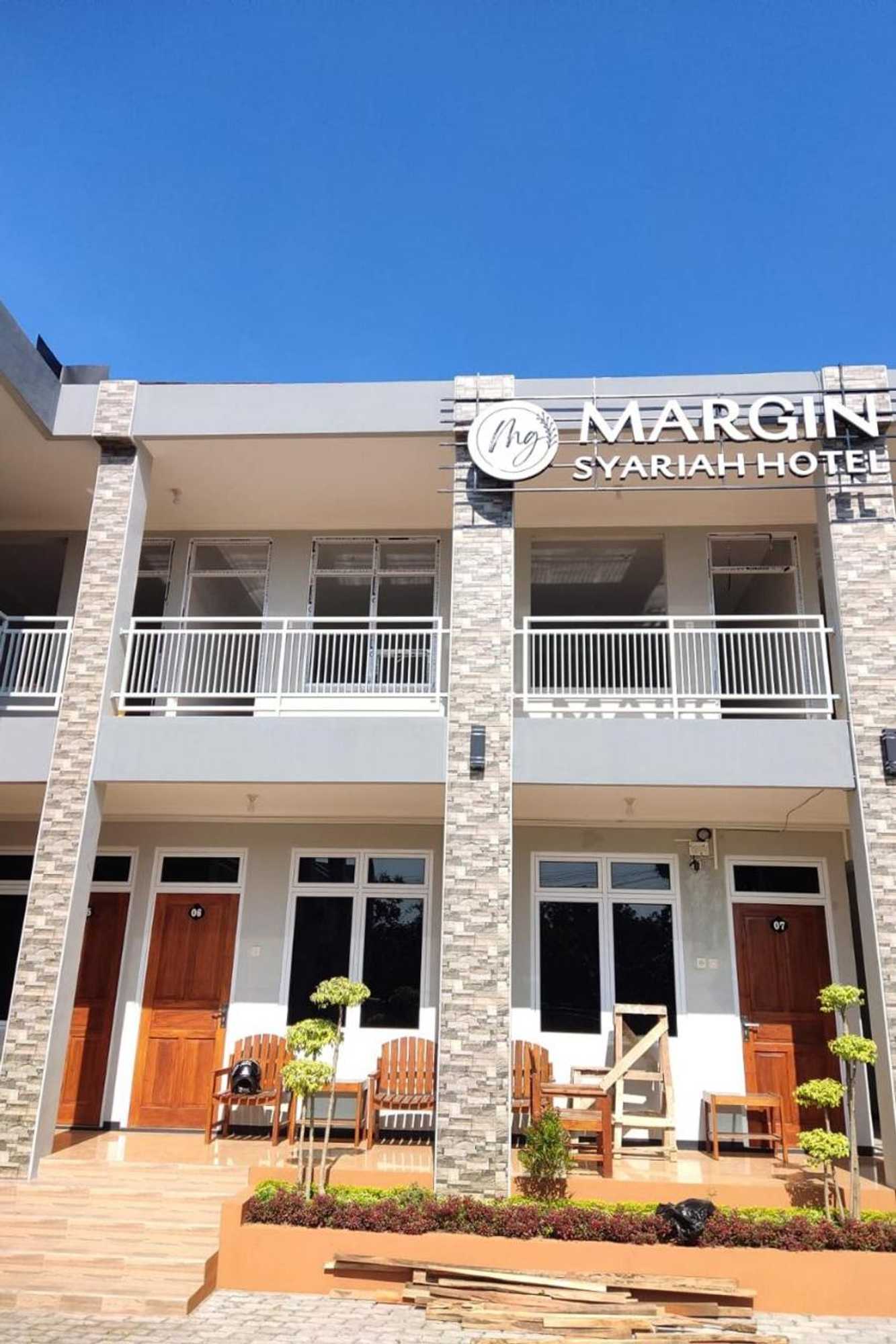 Gift card for Reddoorz Syariah Near Alun Alun Purwokerto 2 Gift card for Reddoorz Syariah Near Alun Alun Purwokerto 2