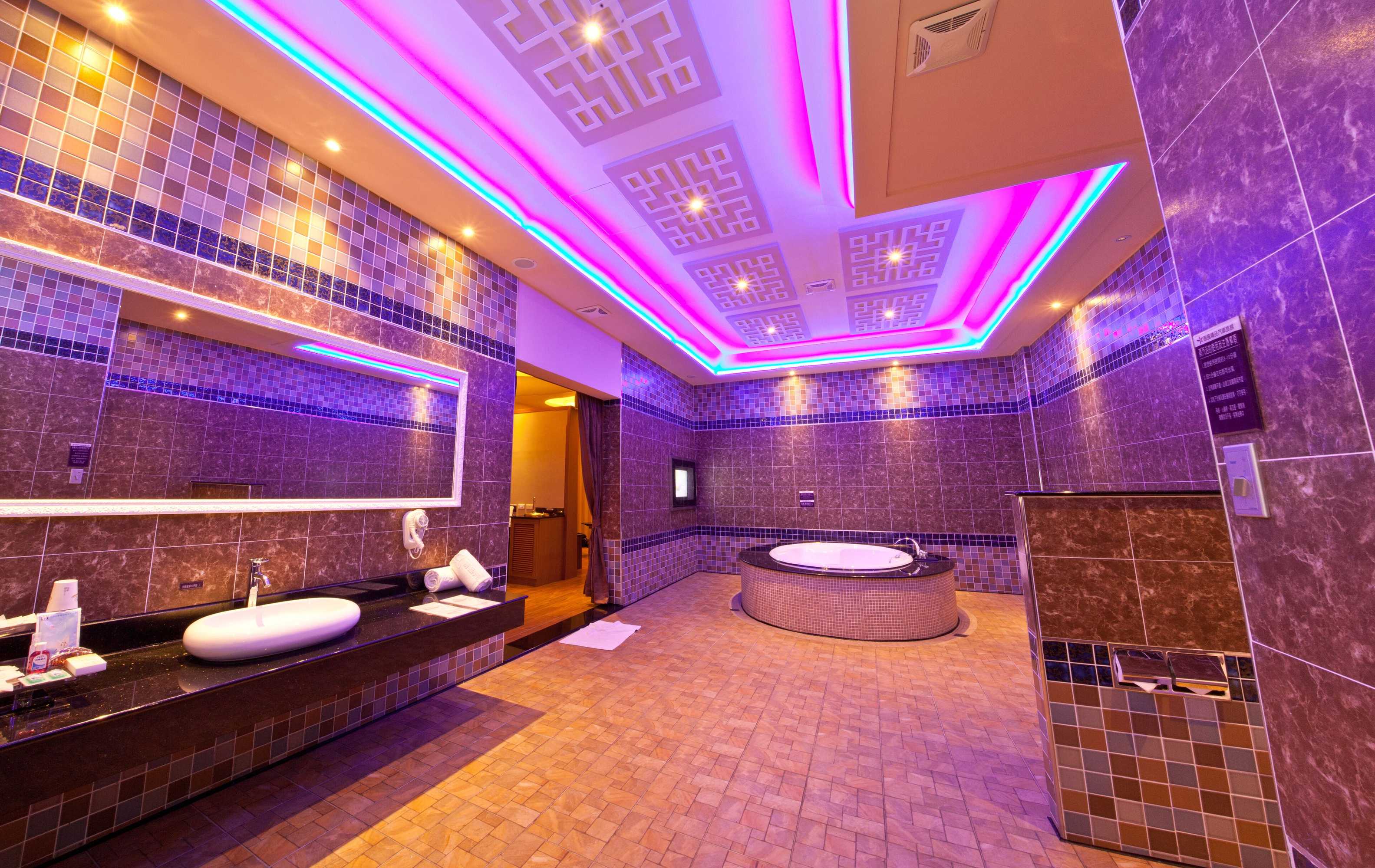 Gift card for Wei Feng Exquisite Hotel Nanzi Branch Gift card for Wei Feng Exquisite Hotel Nanzi Branch