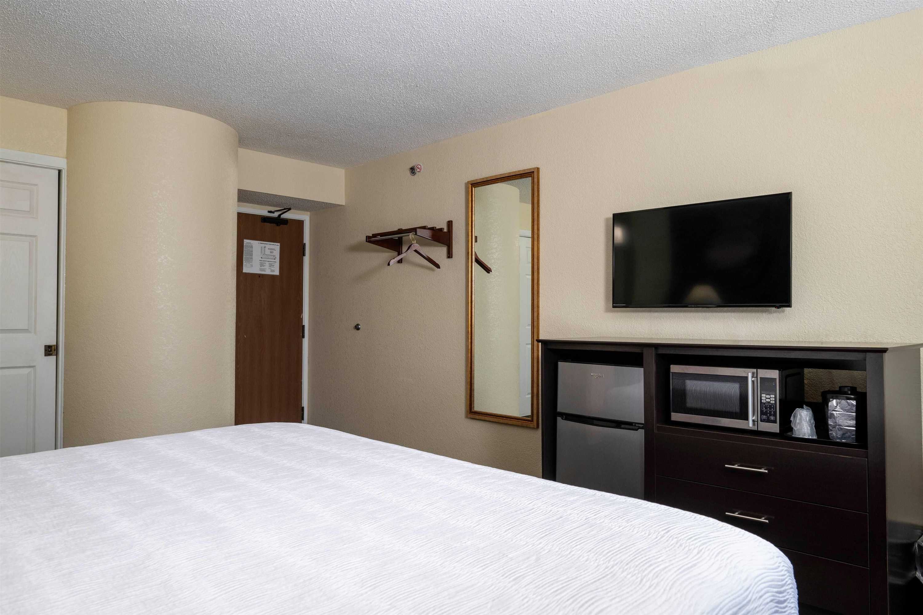 Gift card for Baymont Inn & Suites by Wyndham Mukwonago Gift card for Baymont Inn & Suites by Wyndham Mukwonago