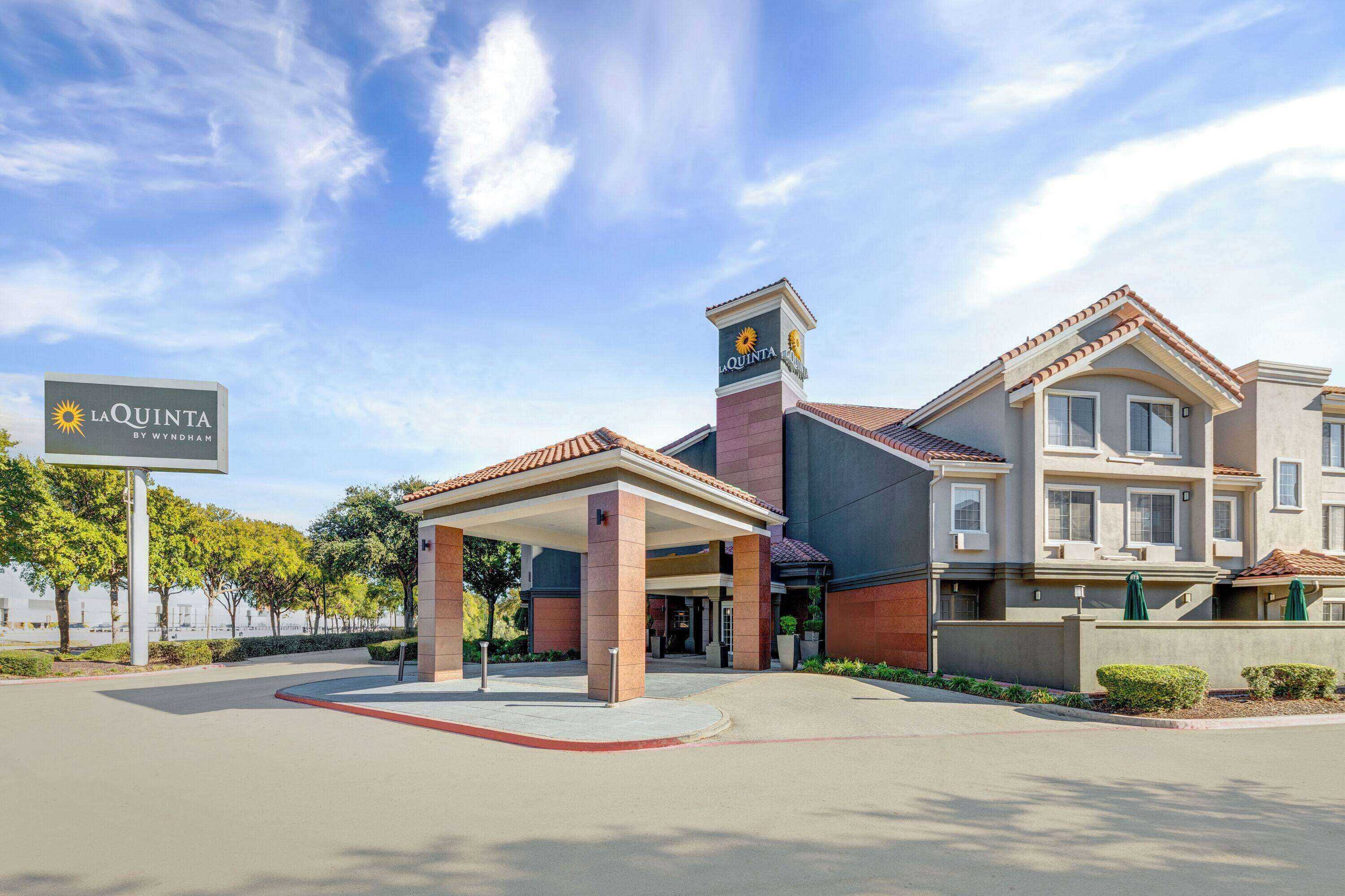 Gift card for La Quinta Inn & Suites by Wyndham Dallas Dfw Airport North Gift card for La Quinta Inn & Suites by Wyndham Dallas Dfw Airport North