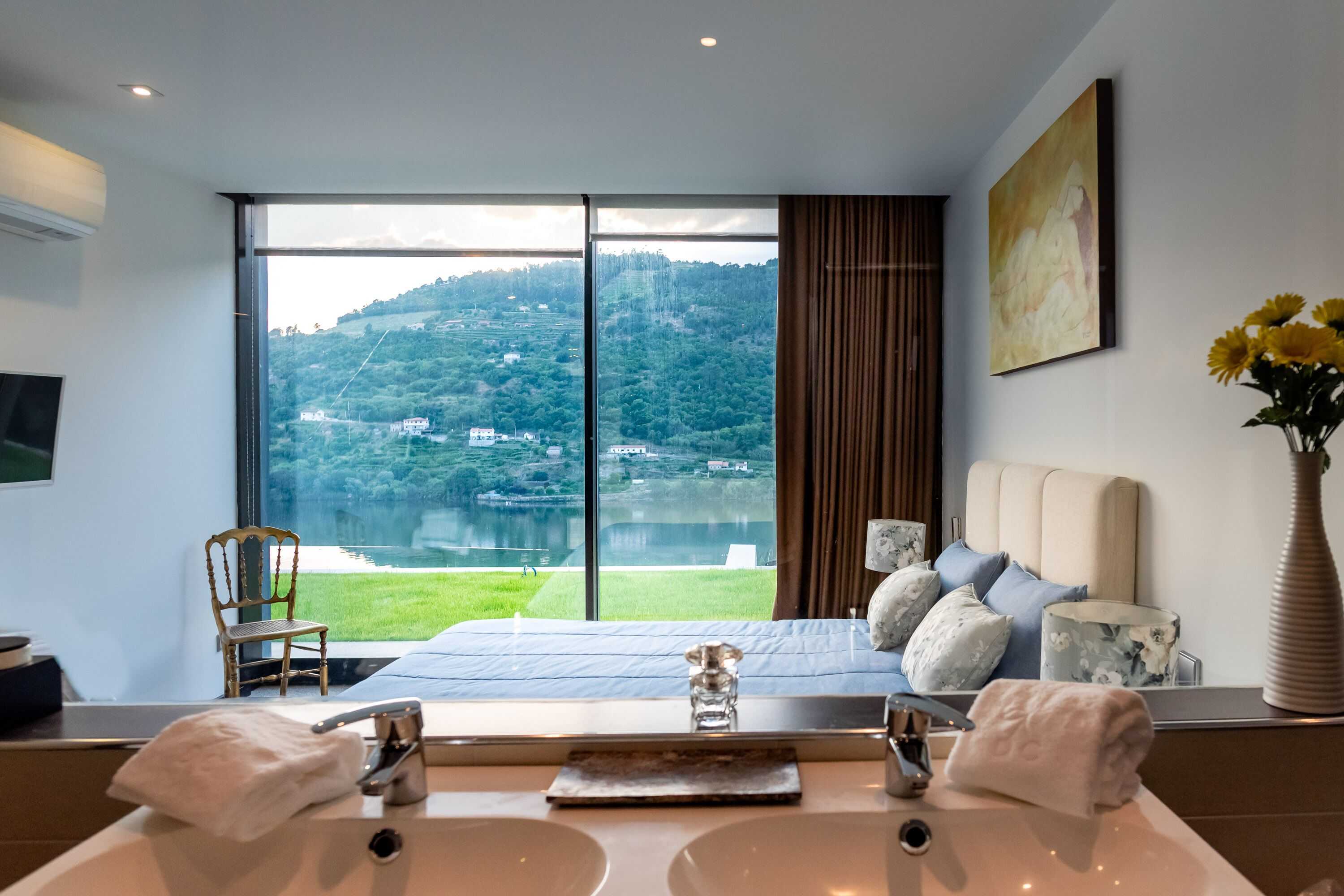 Gift card for Feel Discovery Douro Cherry