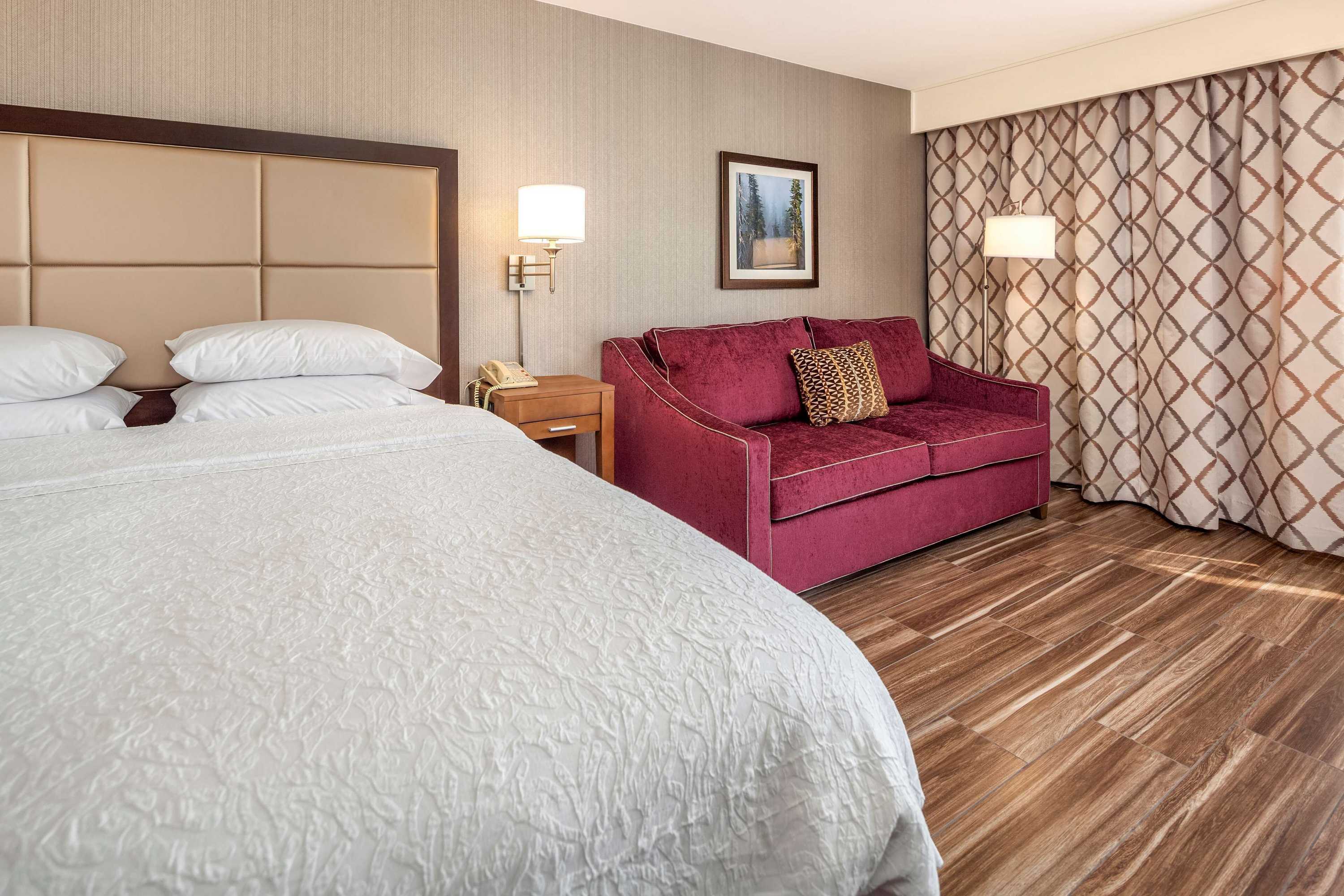 Gift card for Hampton Inn & Suites Seattle-North/lynnwood Gift card for Hampton Inn & Suites Seattle-North/lynnwood