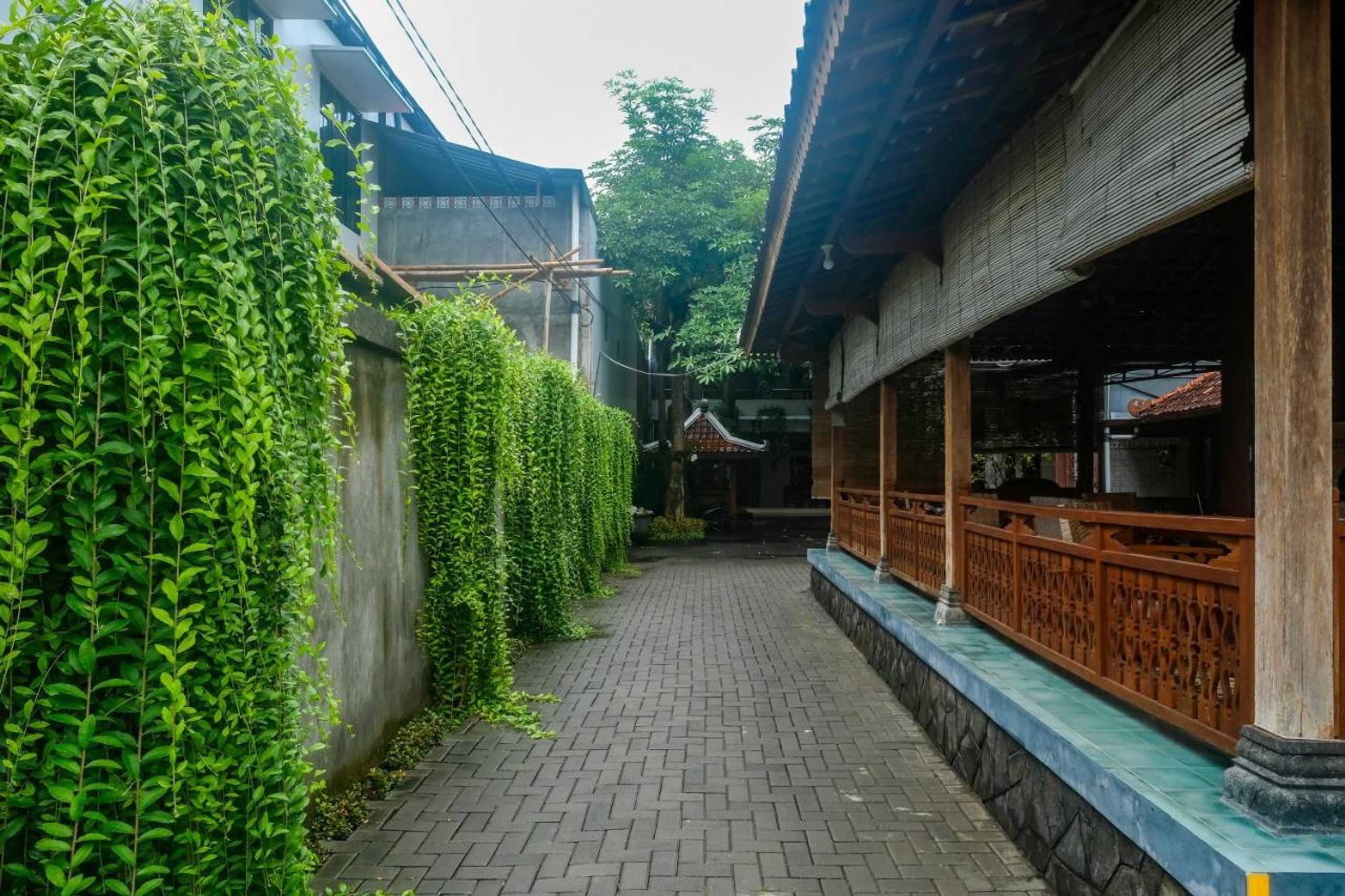 Gift card for Joglo Manggisan Syariah by Oyo Rooms Gift card for Joglo Manggisan Syariah by Oyo Rooms