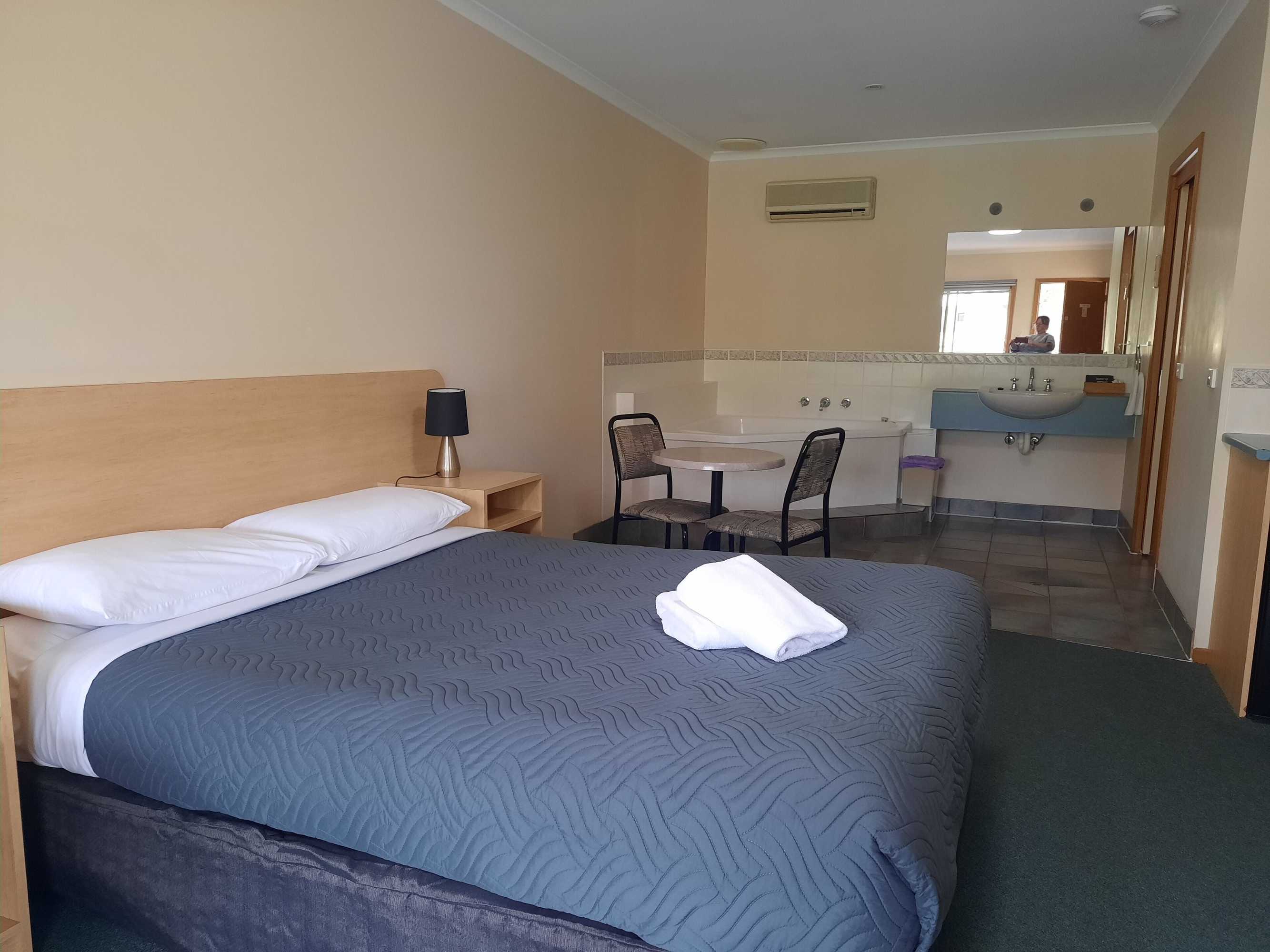 Gift card for Arthur Phillip Motor Inn Gift card for Arthur Phillip Motor Inn