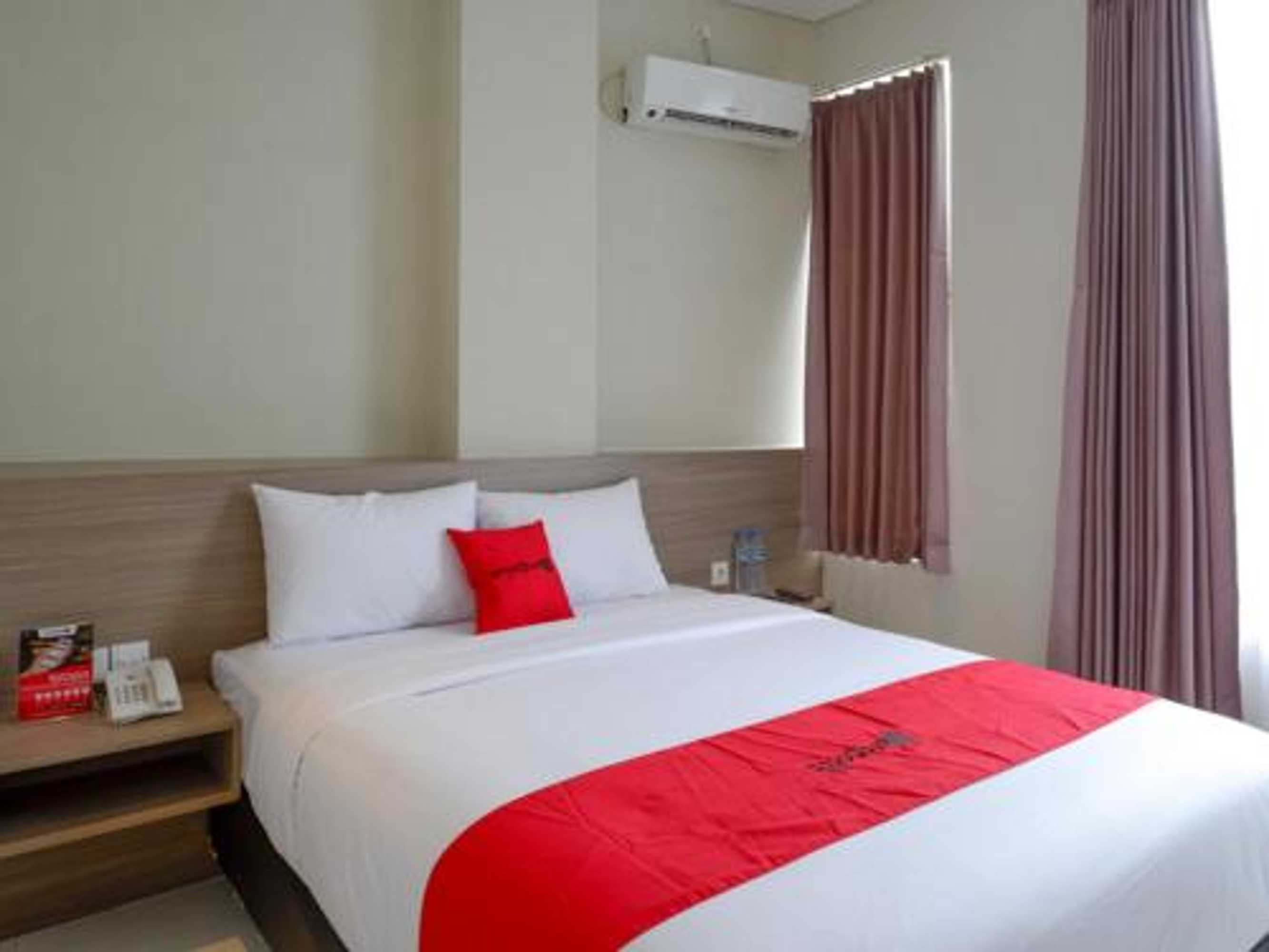 Gift card for Reddoorz Near Exit Tol Banyumanik 2 Gift card for Reddoorz Near Exit Tol Banyumanik 2