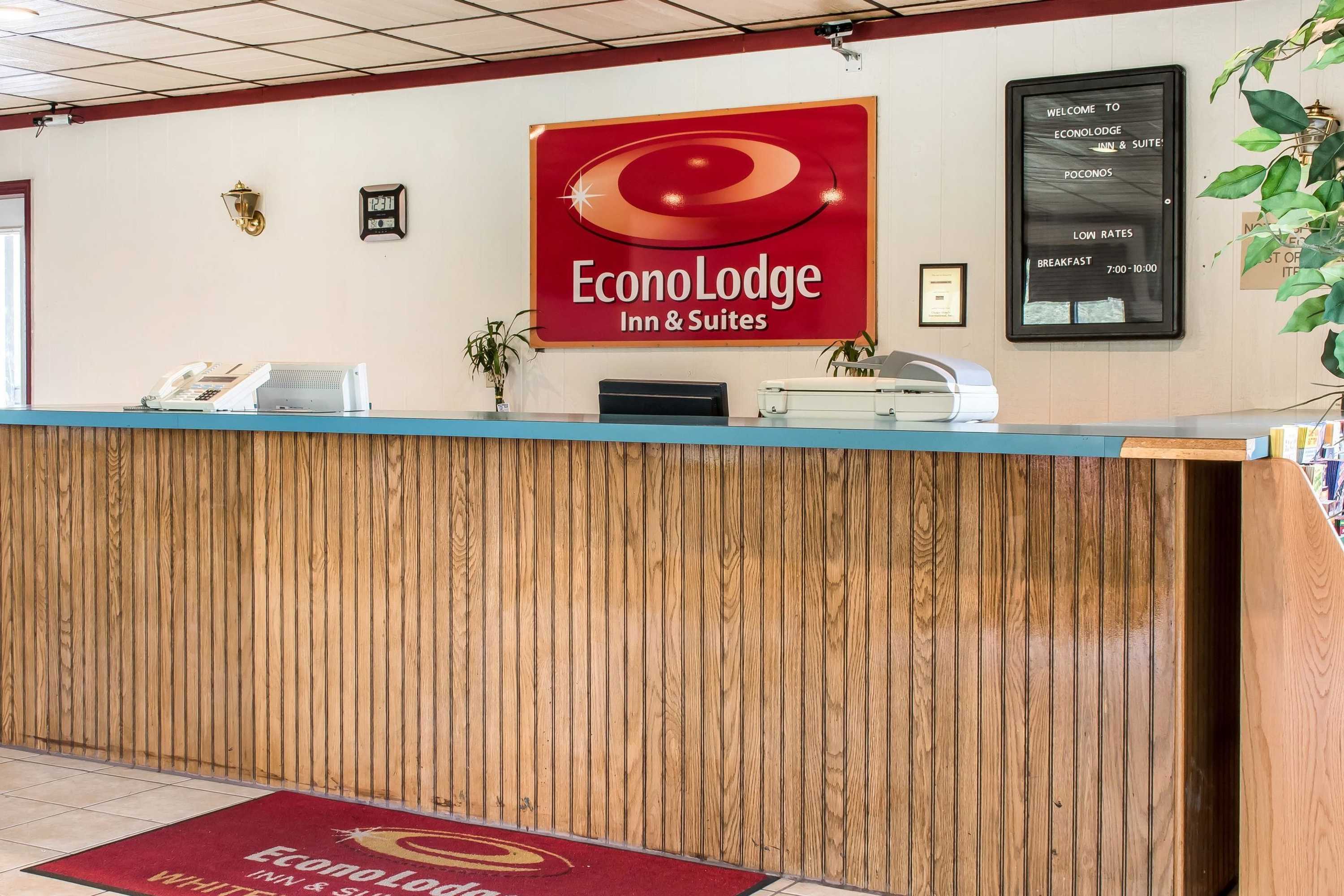 Gift card for Econo Lodge Inn & Suites Lake Harmony - Pocono Mountains Area Gift card for Econo Lodge Inn & Suites Lake Harmony - Pocono Mountains Area