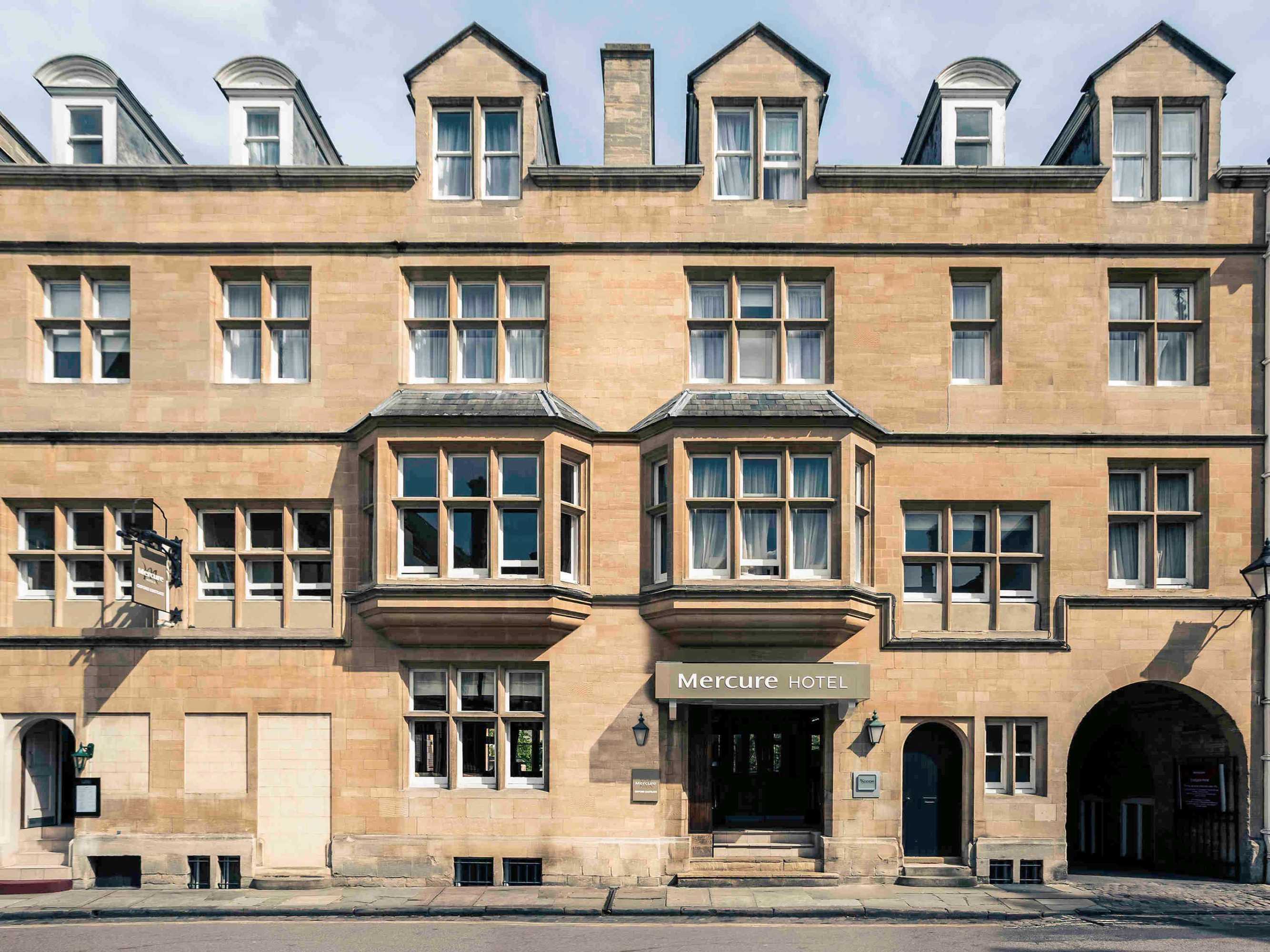 Gift card for Mercure Oxford Eastgate Hotel Gift card for Mercure Oxford Eastgate Hotel