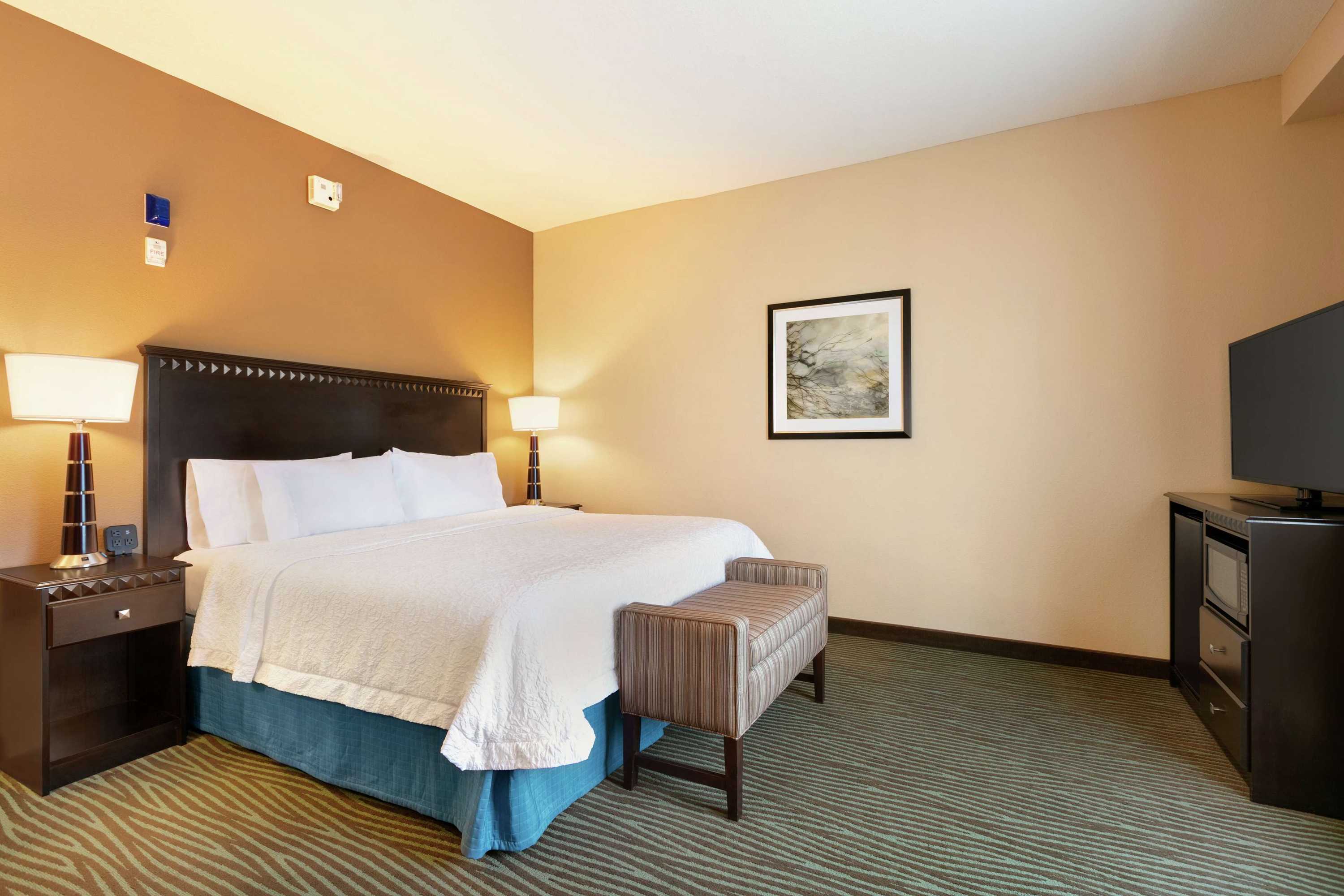 Gift card for Hampton Inn & Suites Parkersburg Downtown Gift card for Hampton Inn & Suites Parkersburg Downtown