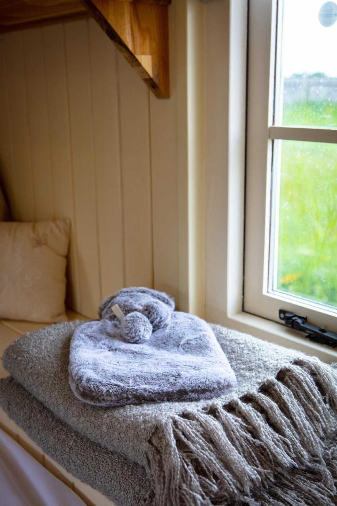 Gift card for Romantic Secluded Shepherd Hut Hares Rest