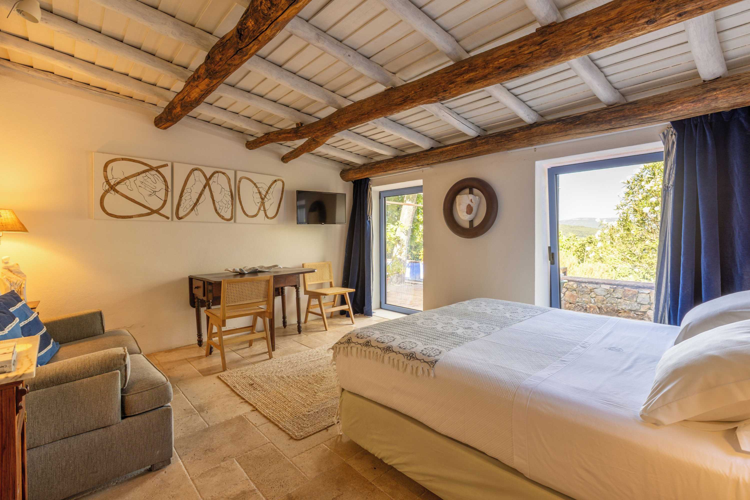 Gift card for Quinta do Barrieiro - Art Selection by Maria Leal da Costa