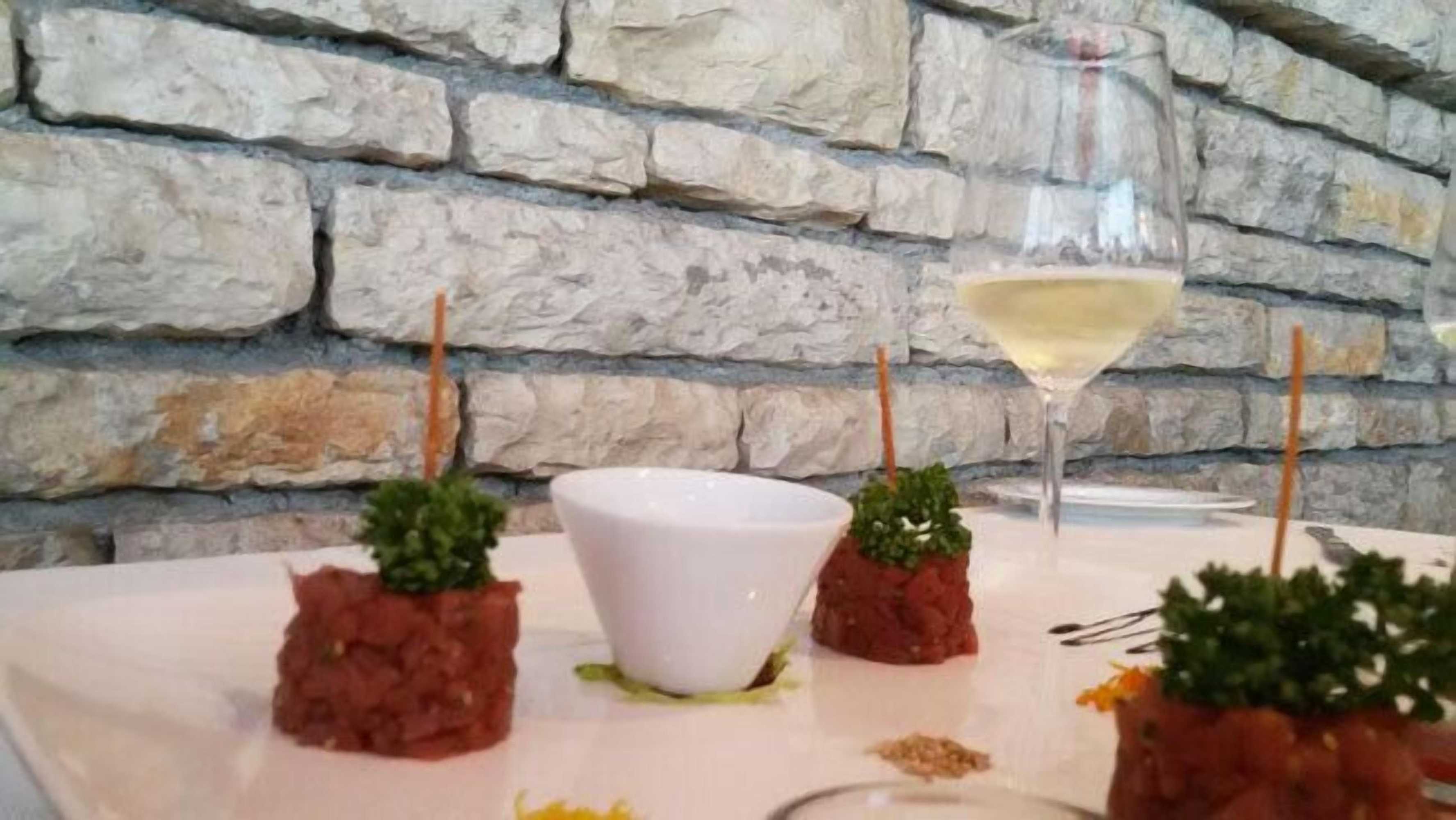 Gift card for Hotel Mirella e Ristorante Bar Don Bacco Gift card for Hotel Mirella e Ristorante Bar Don Bacco