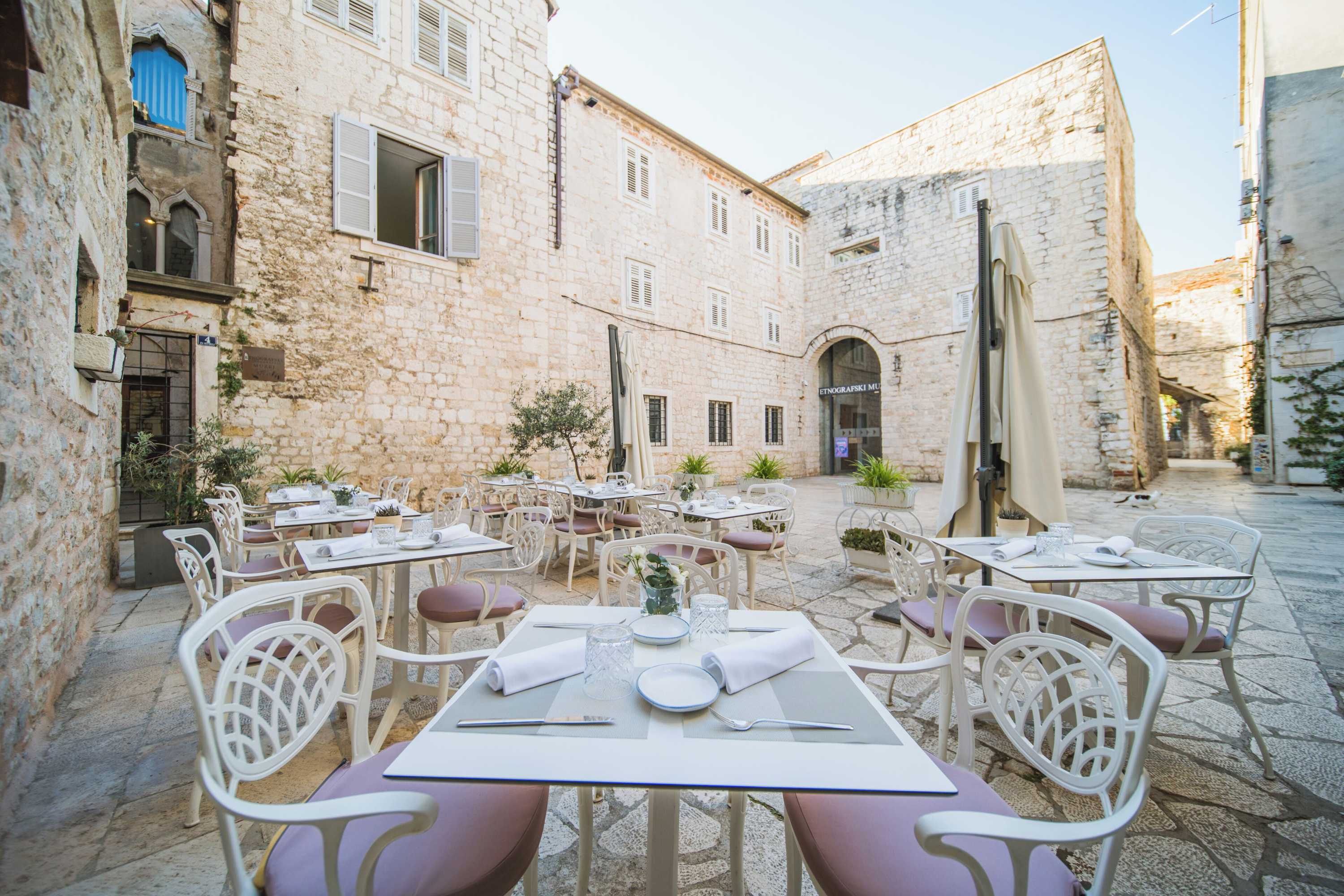 Gift card for Hotel Vestibul Palace