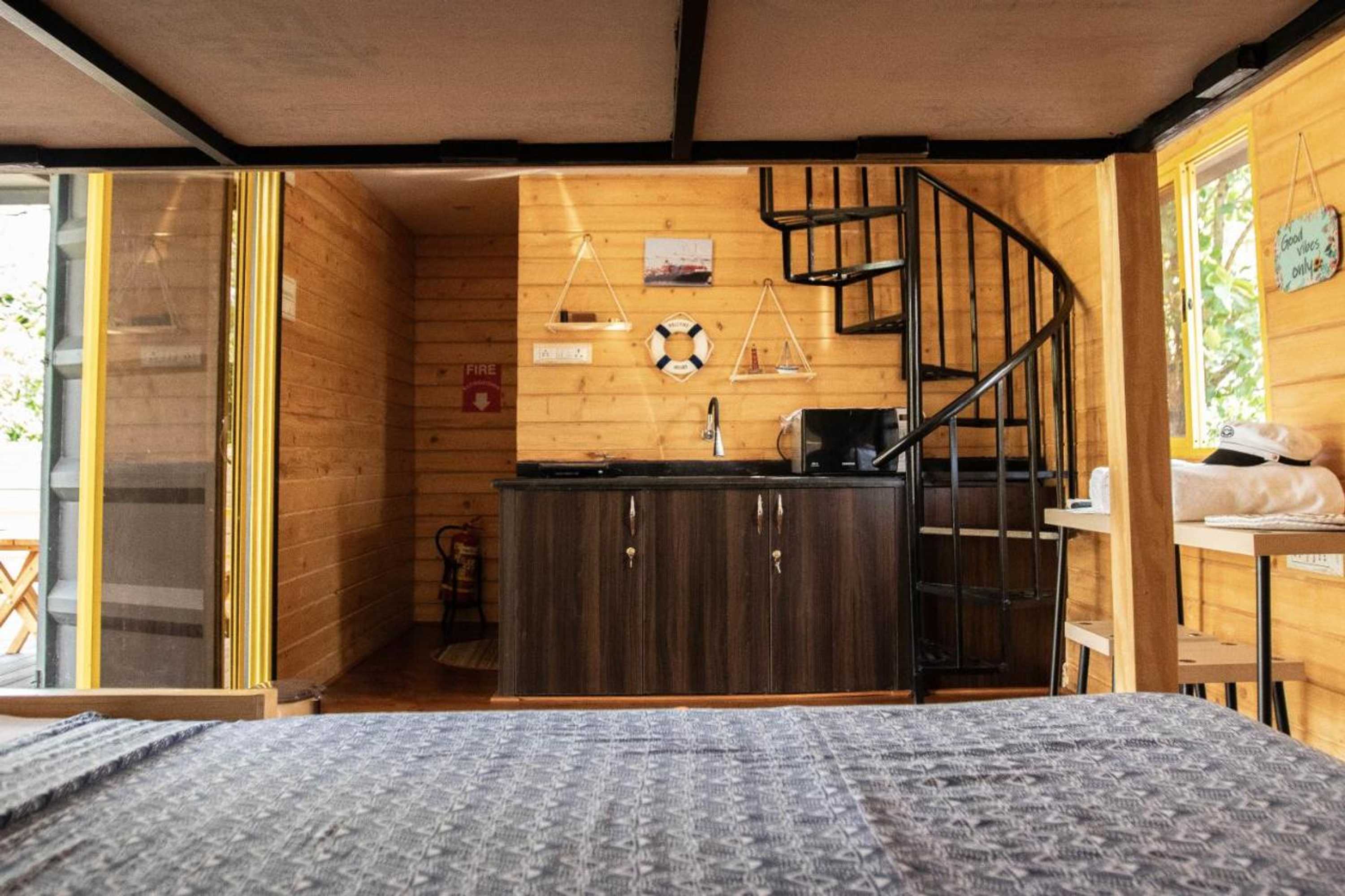 Gift card for 16 Bedouin