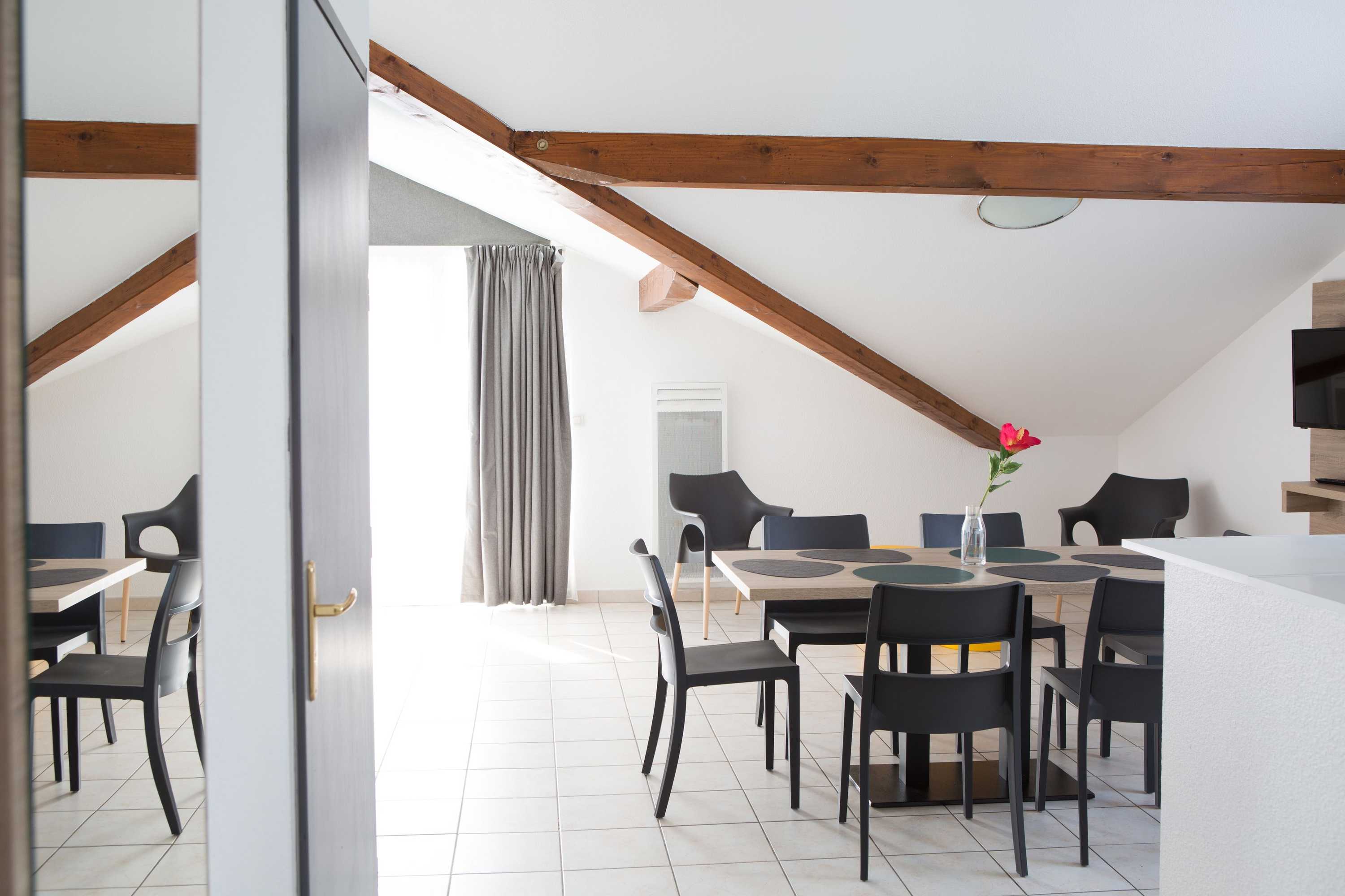 Gift card for Comfort Aparthotel Divonne La Versoix Gift card for Comfort Aparthotel Divonne La Versoix