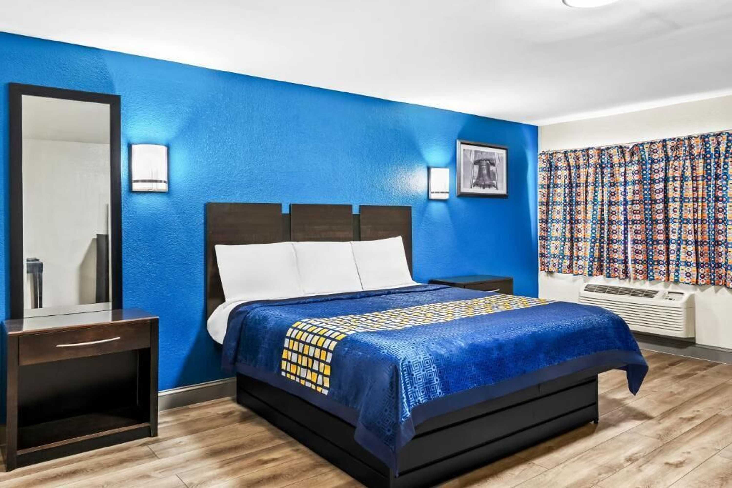 Gift card for Red Carpet Inn & Suites