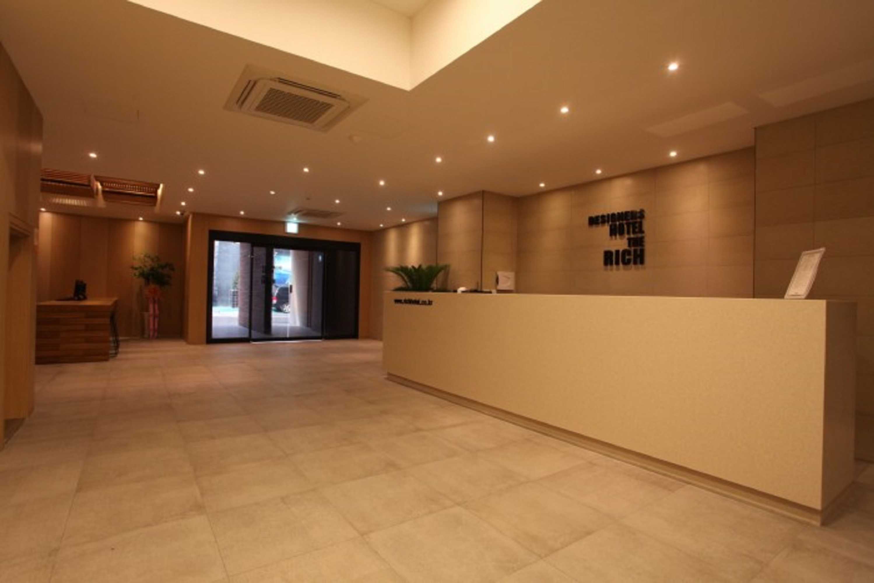 Gift card for Hotel Rich