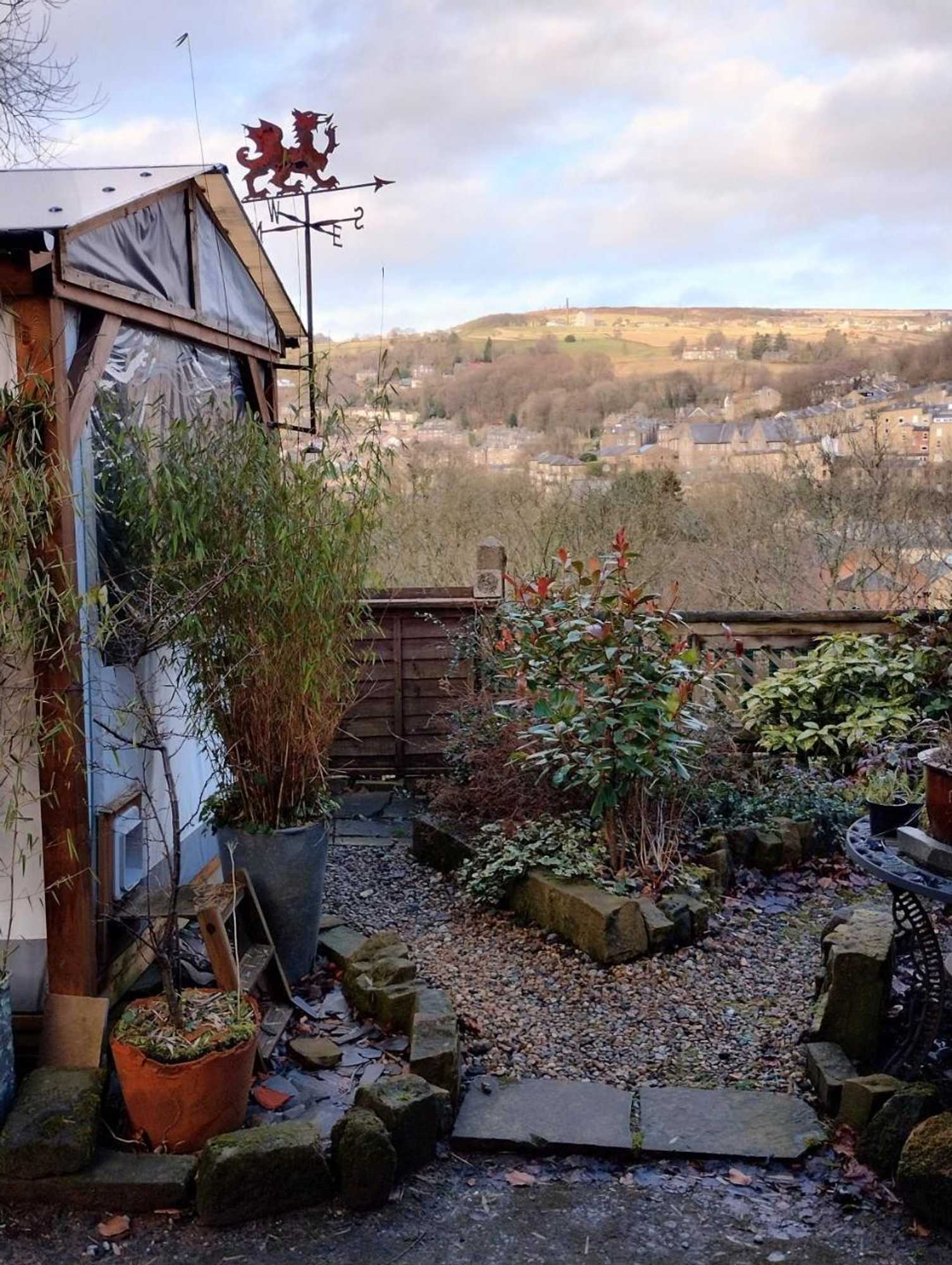 Gift card for The Cabin - Great Views, Garden, Netflix, Near Town