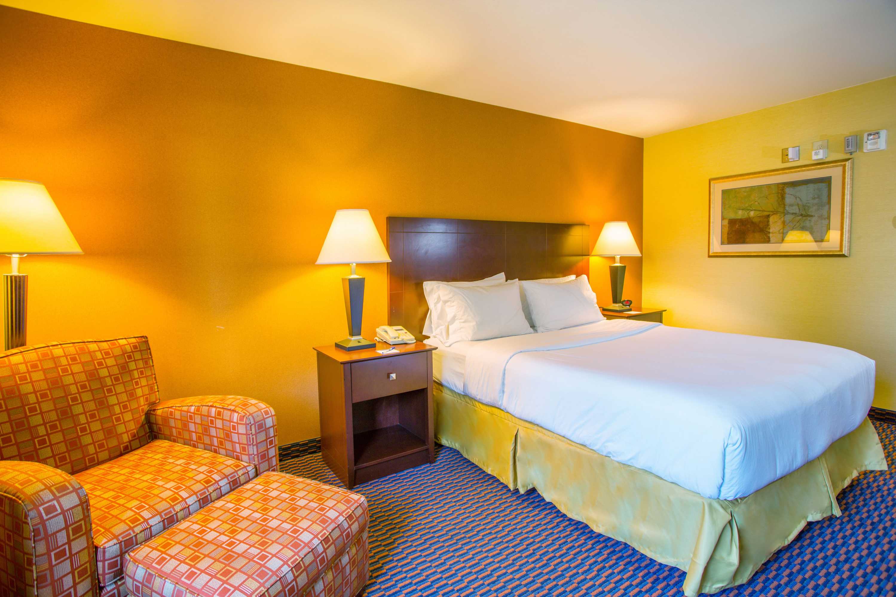 Gift card for Holiday Inn Express & Suites Richland by Ihg Gift card for Holiday Inn Express & Suites Richland by Ihg