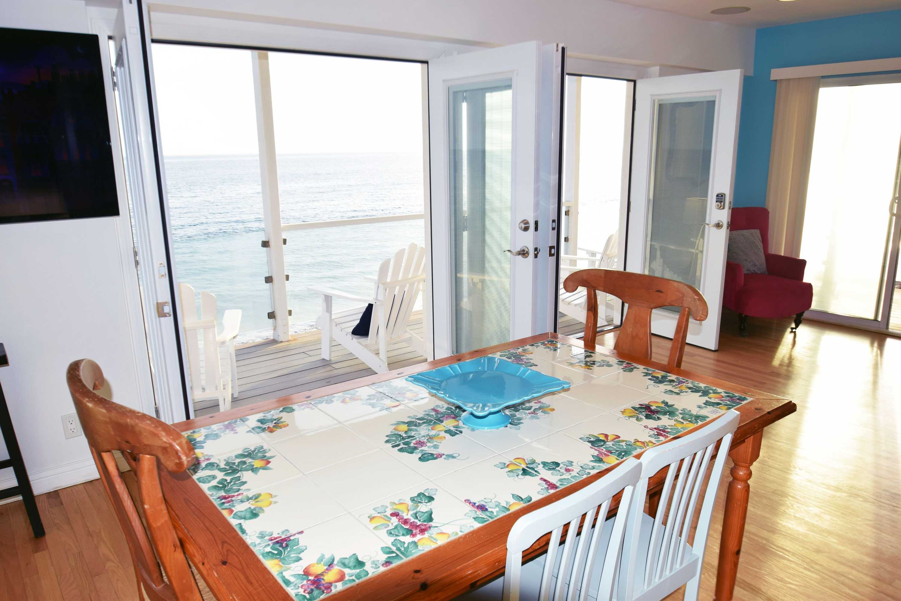 Gift card for Malibu Beach Paradise Apartments Gift card for Malibu Beach Paradise Apartments