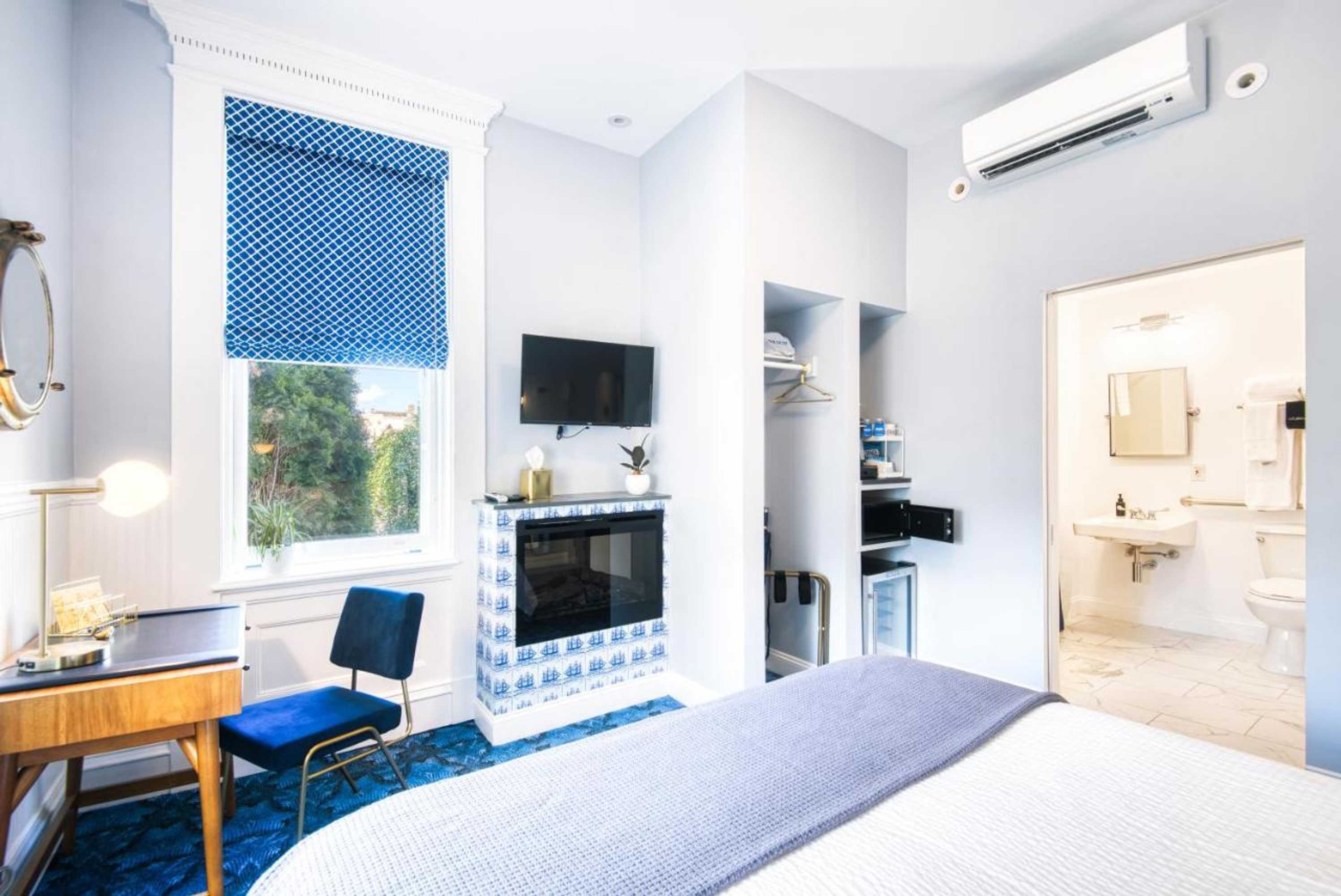 Gift card for The Hudson Whaler