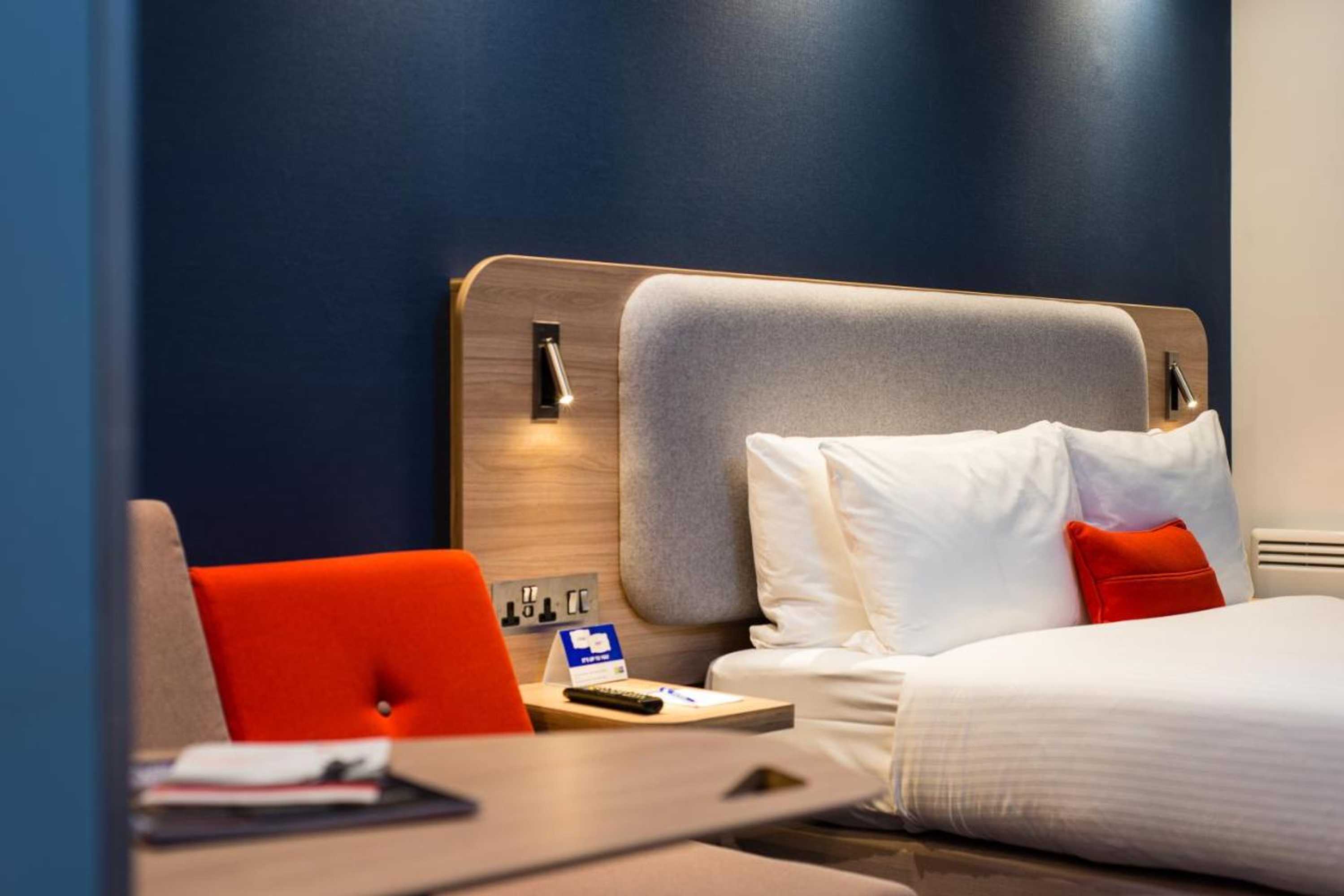 Gift card for Holiday Inn Express Strathclyde Park M74 Jct 5 by Ihg