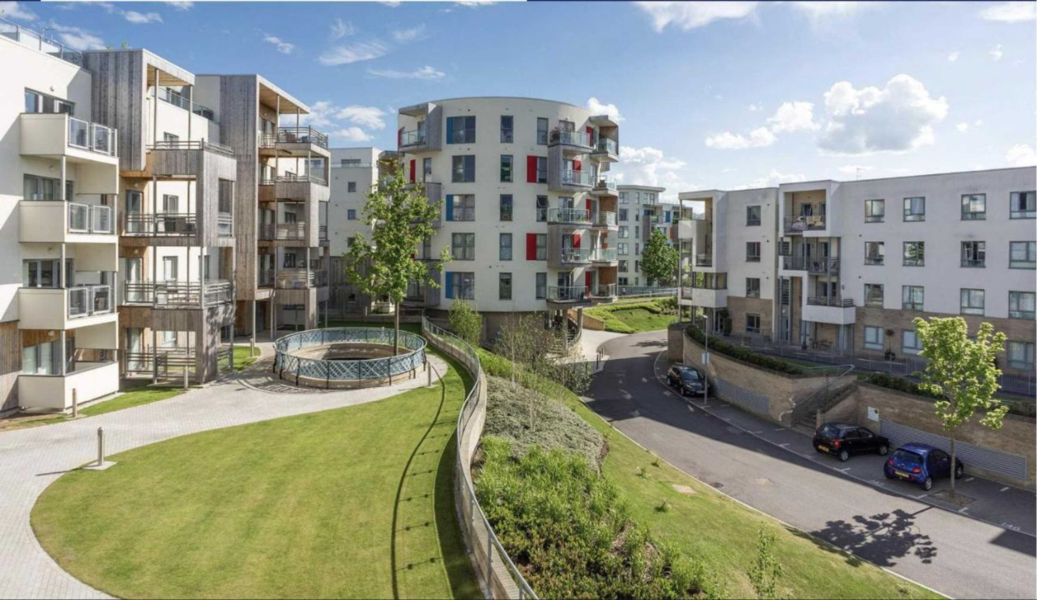 Gift card for The Luxurious Semi Circle (peymans)