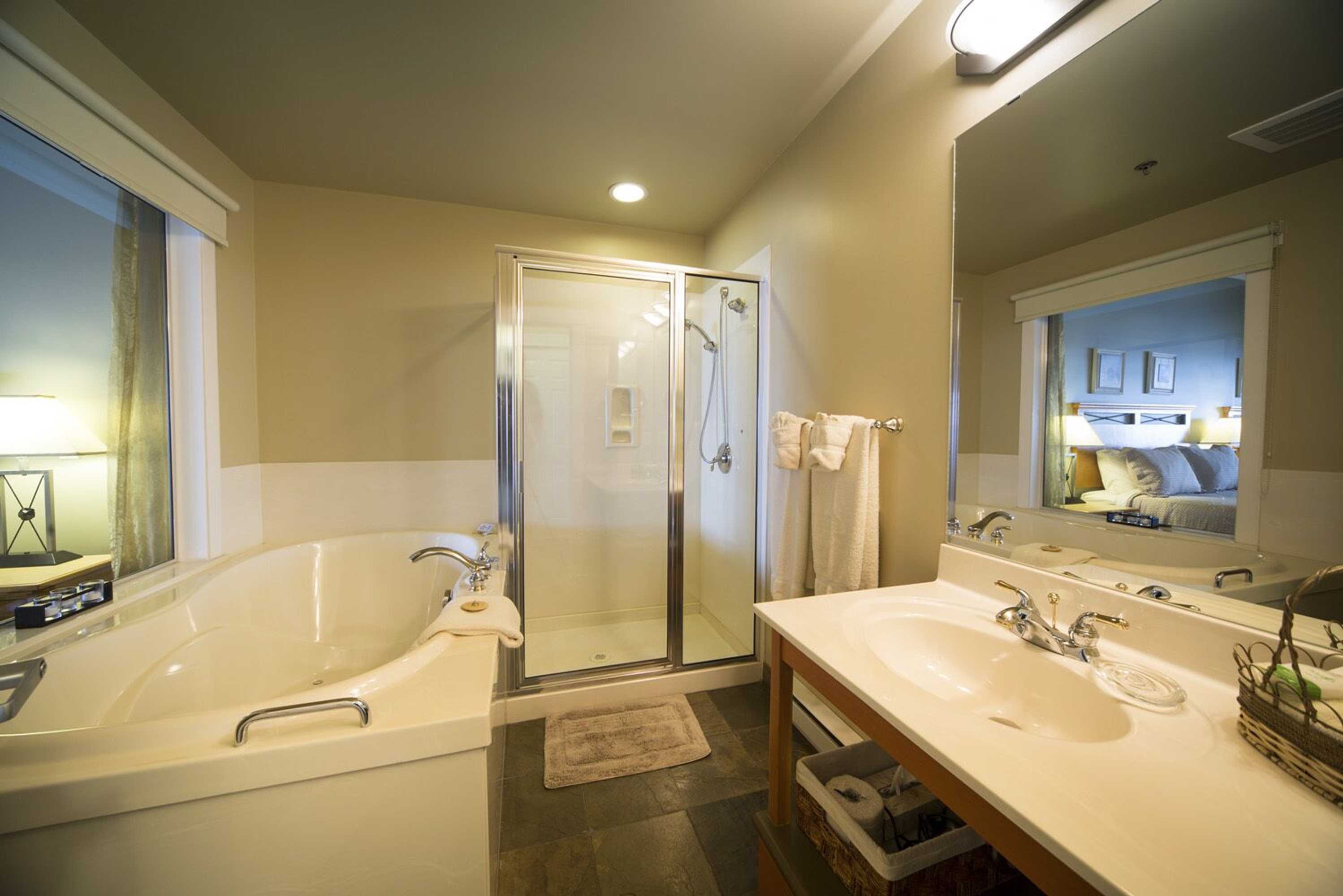 Gift card for Sidney Waterfront Inn & Suites Gift card for Sidney Waterfront Inn & Suites