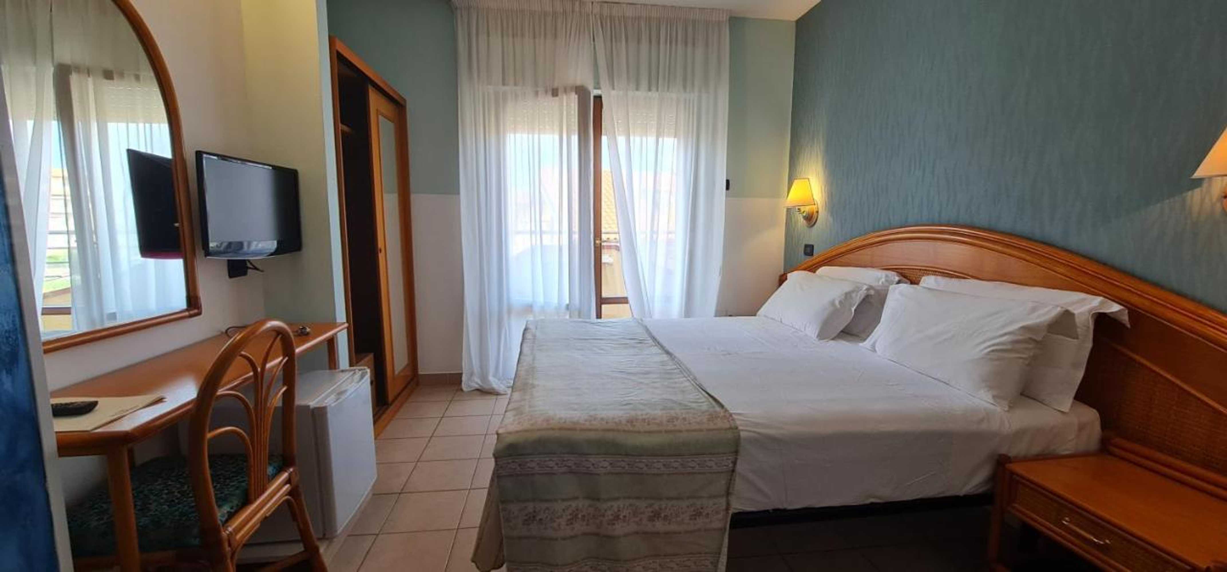 Gift card for Hotel Rivadoro-Spiaggia Ombrellone e Lettini-Piscina-Parcheggio