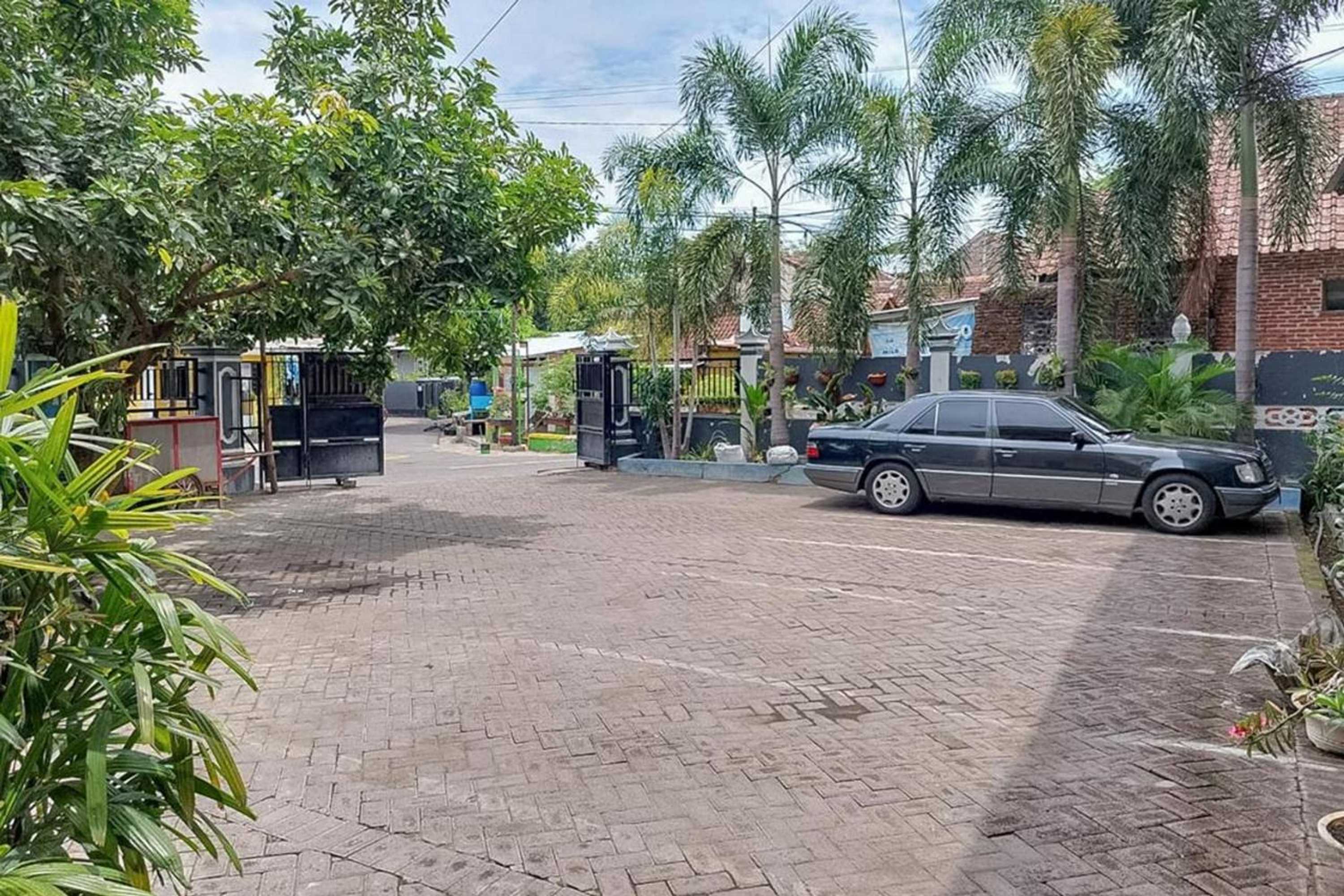 Gift card for Icha Homestay Near Terminal Purabaya Madiun