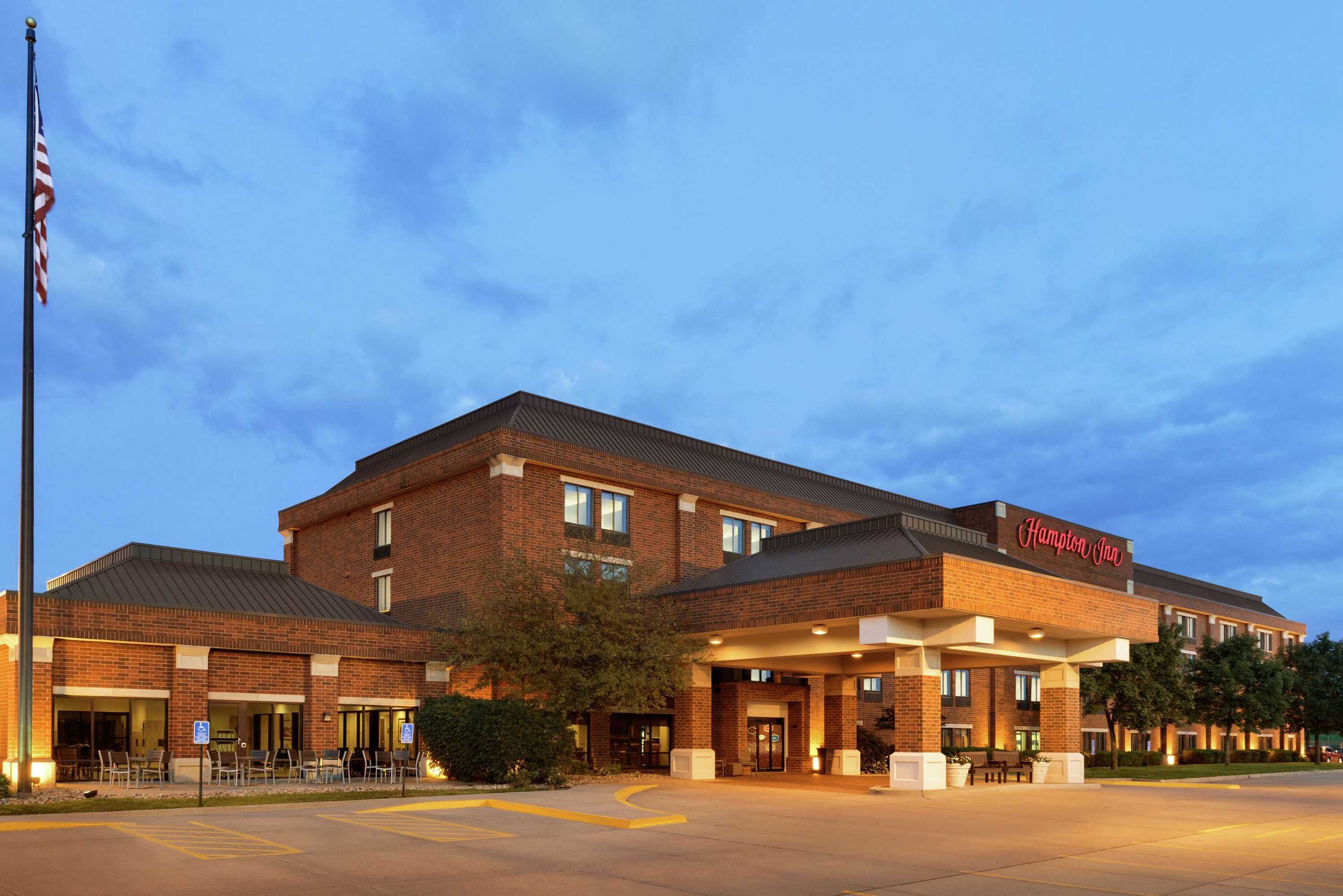 Gift card for Hampton Inn West Des Moines Lake Drive Gift card for Hampton Inn West Des Moines Lake Drive