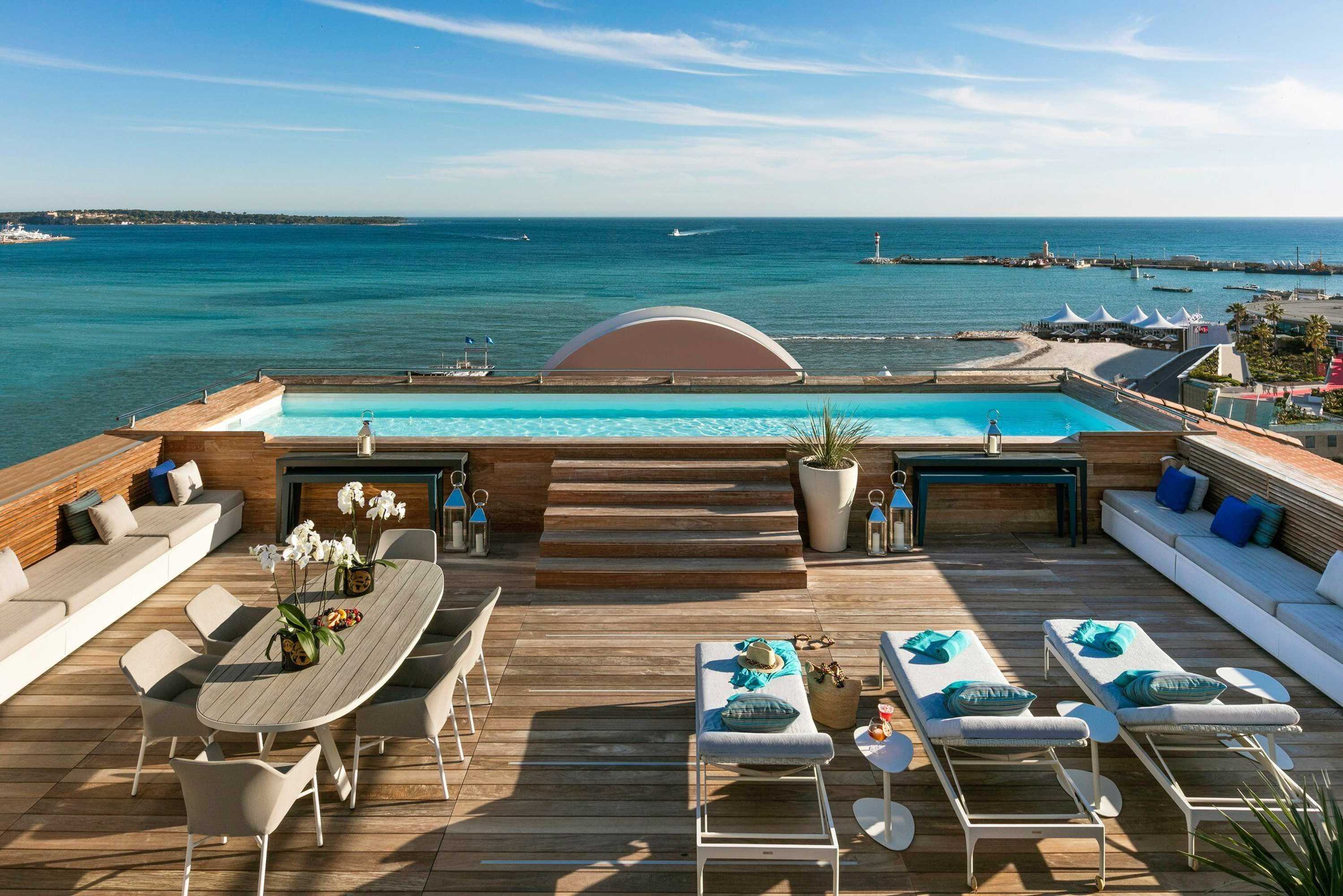 Gift card for Hôtel Barrière Le Majestic Cannes Gift card for Hôtel Barrière Le Majestic Cannes