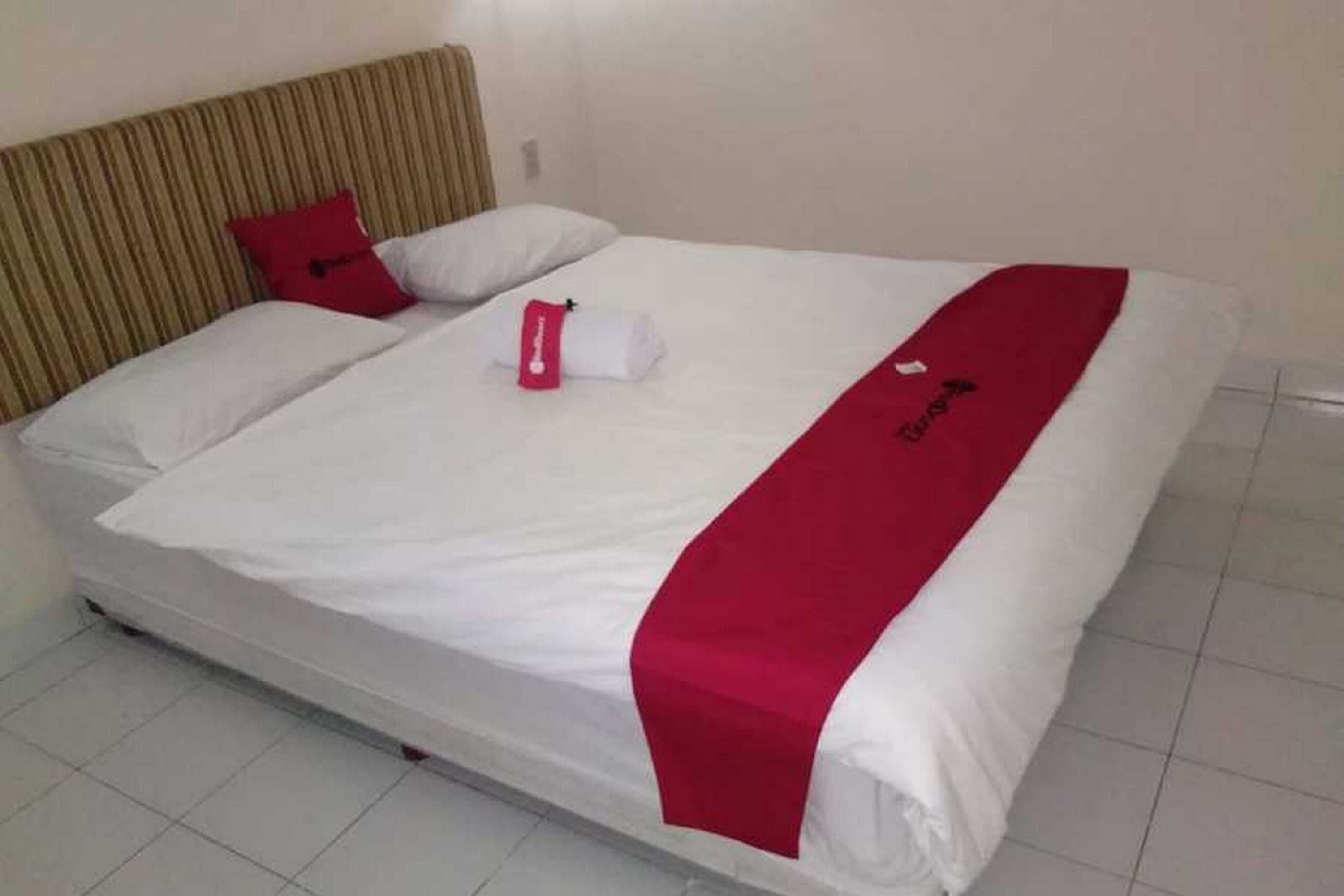 Gift card for Reddoorz Near Lokawisata Baturaden 2 Gift card for Reddoorz Near Lokawisata Baturaden 2