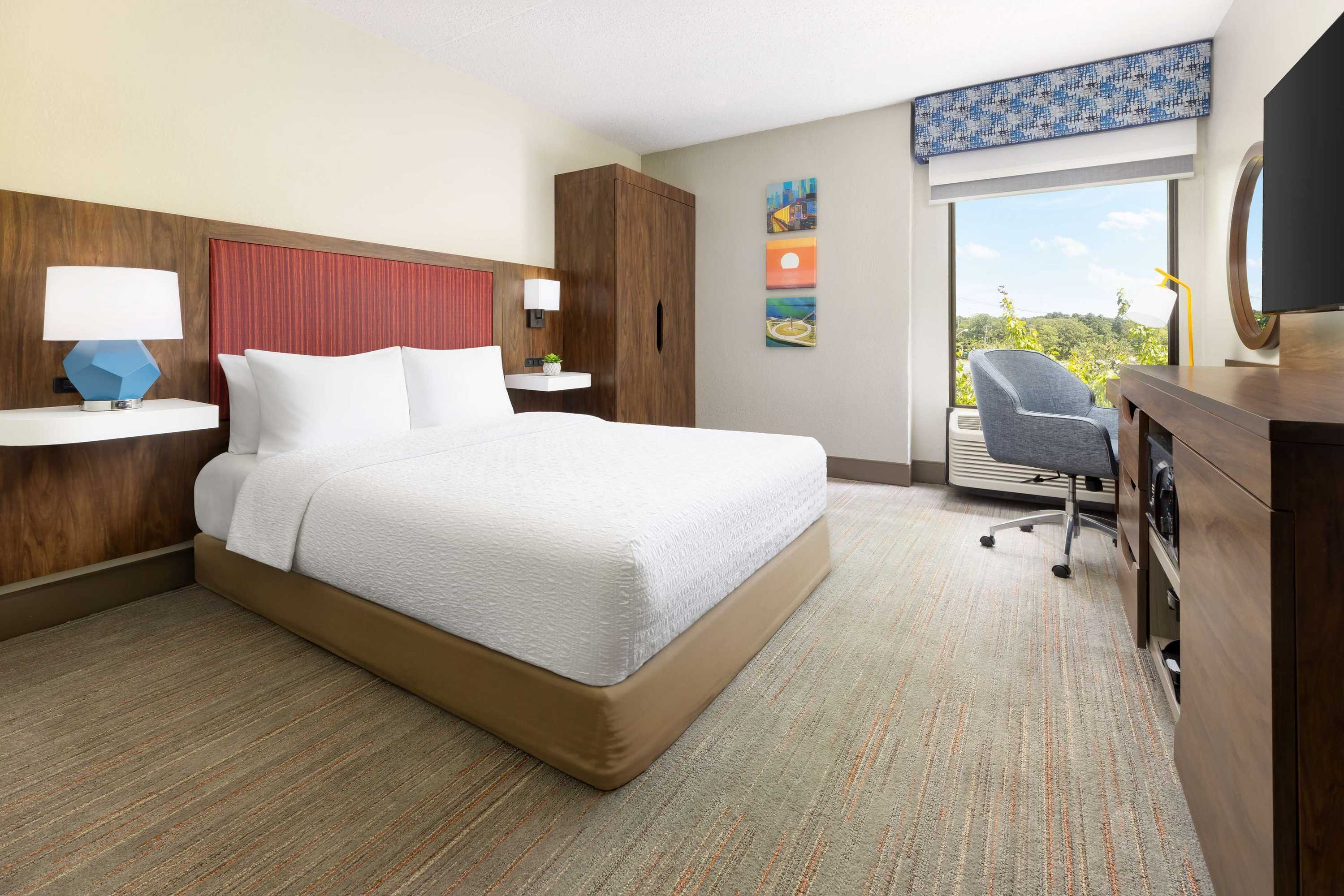 Gift card for Hampton Inn Long Island/islandia Gift card for Hampton Inn Long Island/islandia