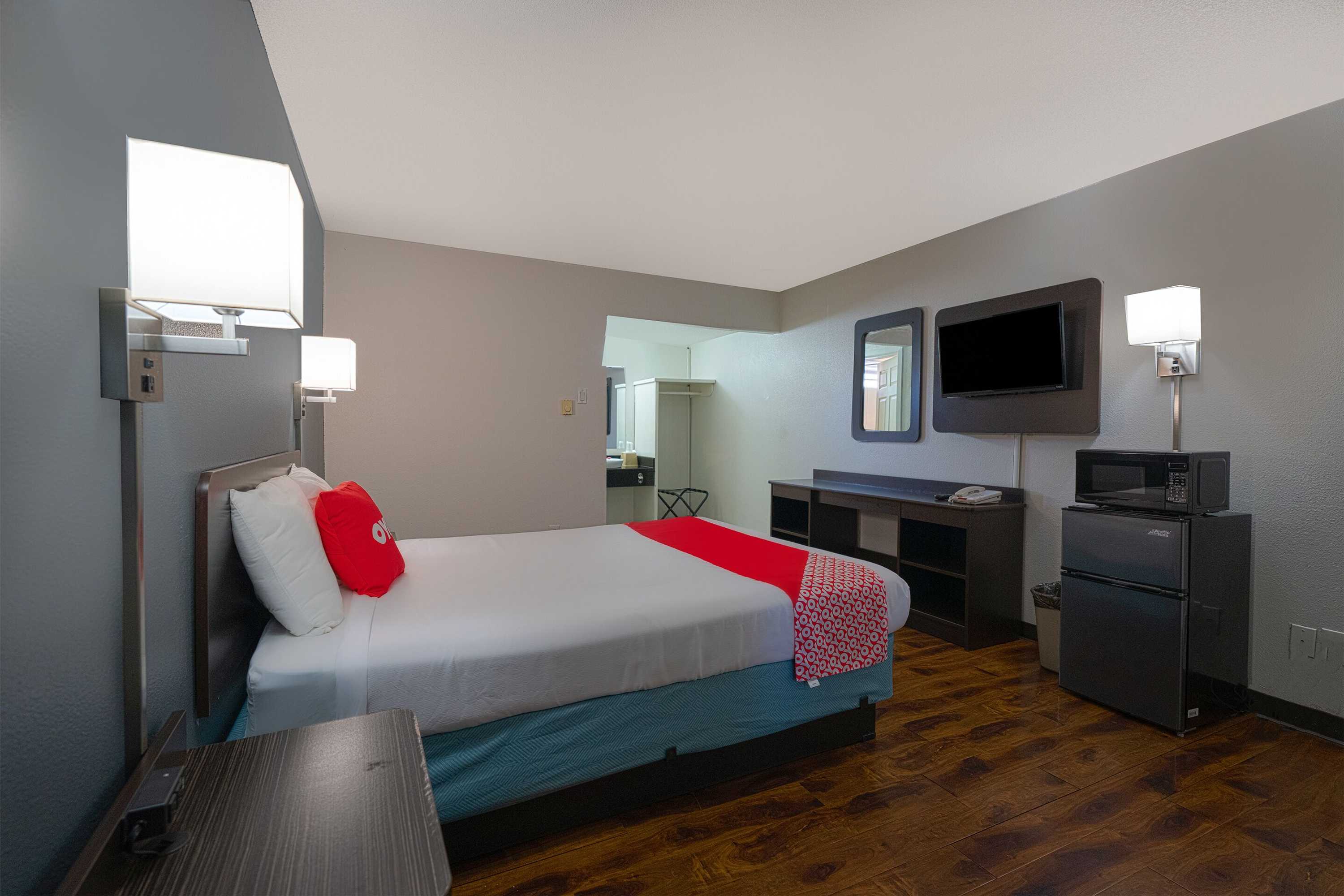 Gift card for Oyo Hotel St. Helens, OR Gift card for Oyo Hotel St. Helens, OR