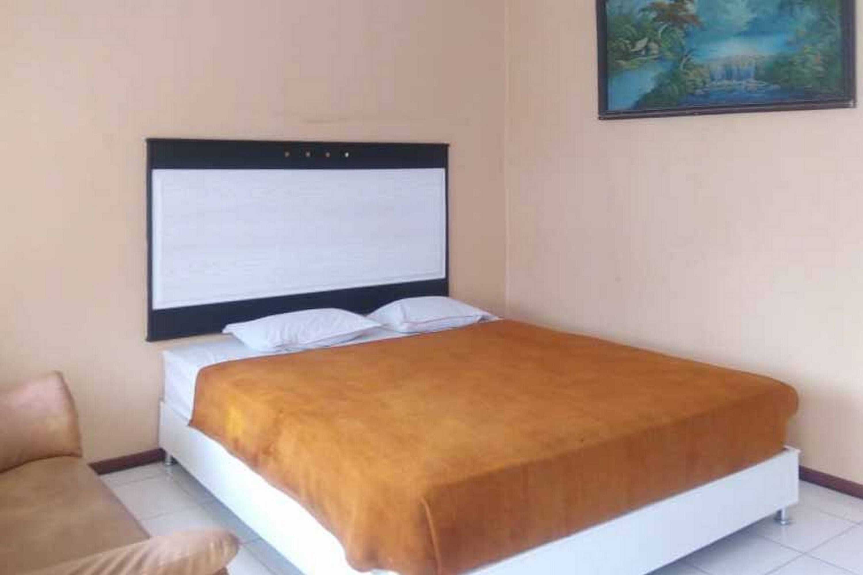 Gift card for Reddoorz Syariah @ Hotel Kencana Tasikmalaya Gift card for Reddoorz Syariah @ Hotel Kencana Tasikmalaya