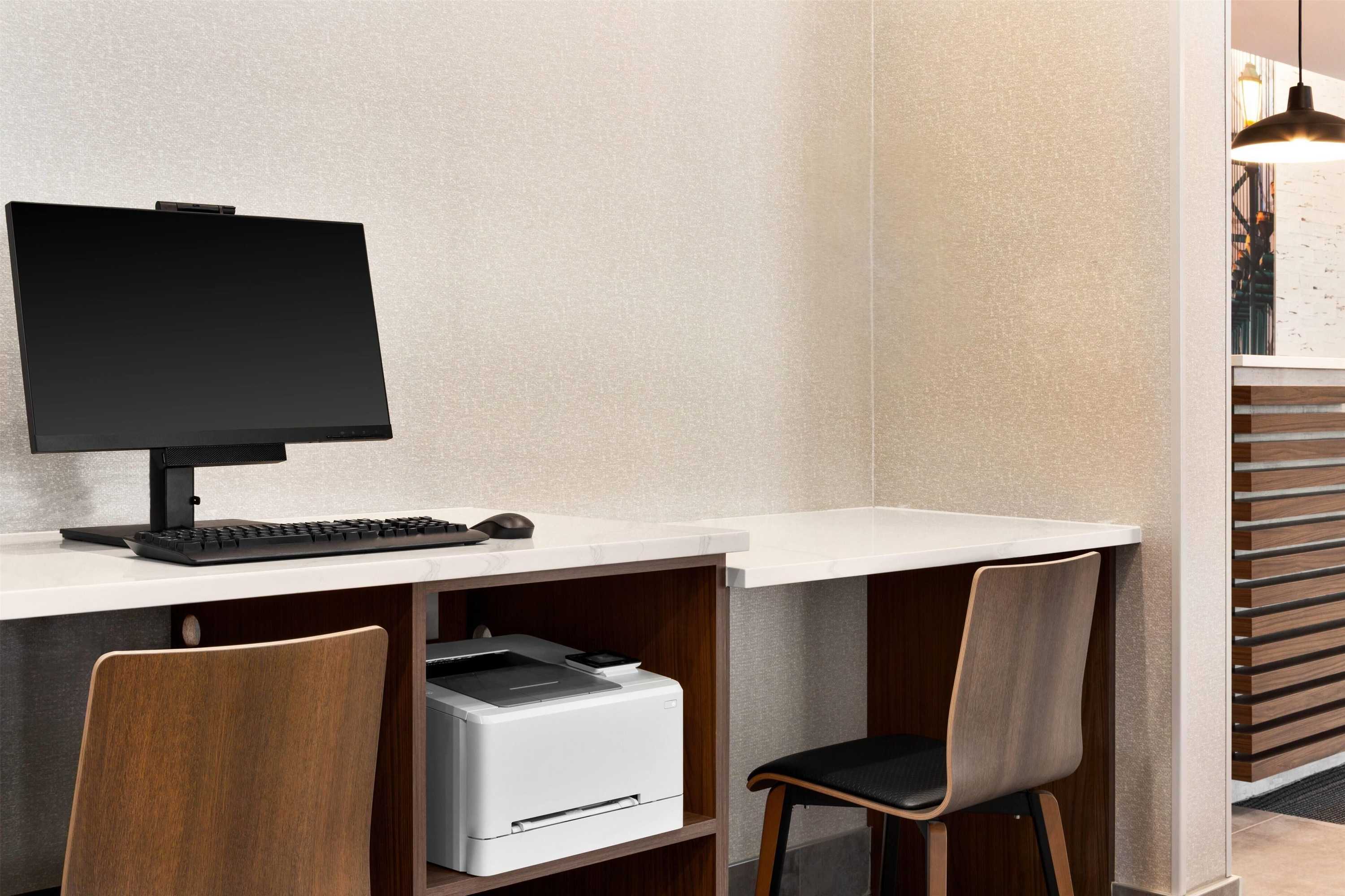 Gift card for La Quinta Inn & Suites By Wyndham Mount Laurel / Moorestown