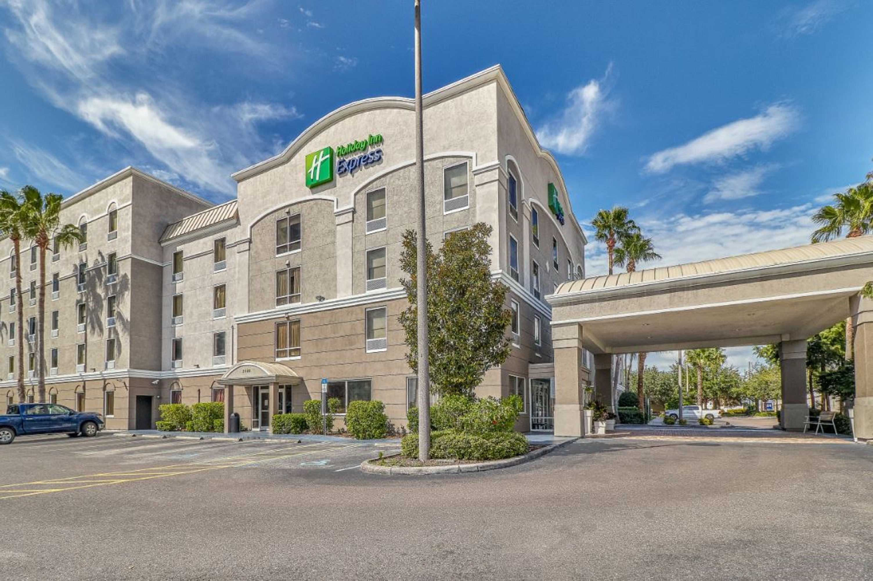 Gift card for Holiday Inn Express Hotel & Suites Clearwater/us 19 N by Ihg Gift card for Holiday Inn Express Hotel & Suites Clearwater/us 19 N by Ihg