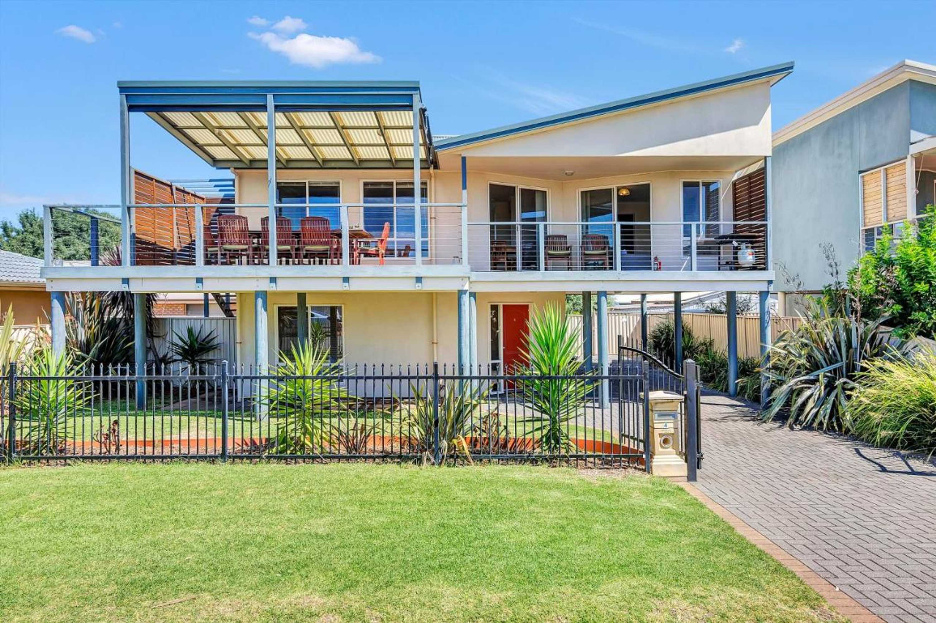 Gift card for Green Reef Beach House - Aldinga Beach - C21 Southcoast Holidays Gift card for Green Reef Beach House - Aldinga Beach - C21 Southcoast Holidays