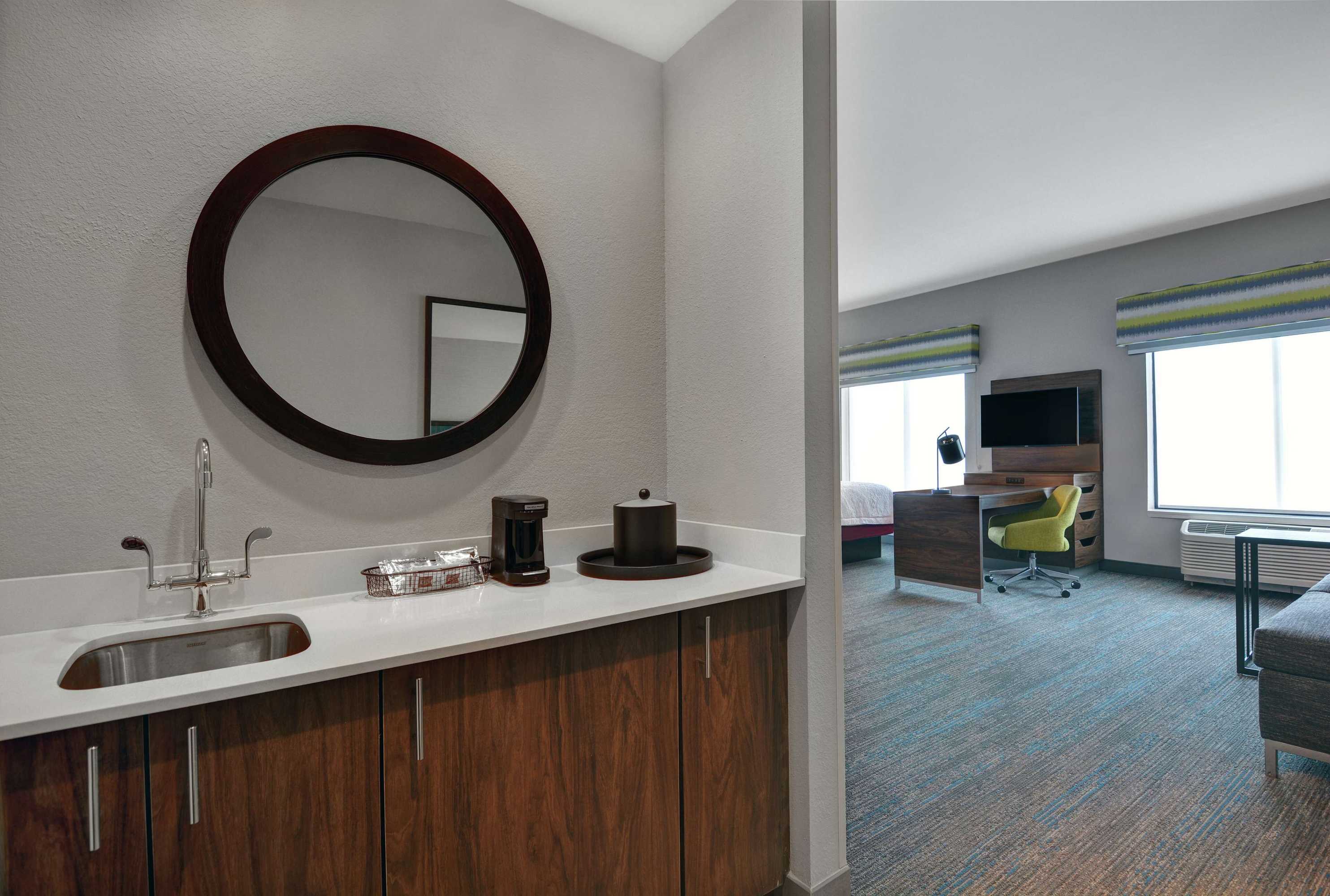 Gift card for Hampton Inn & Suites Middleburg Gift card for Hampton Inn & Suites Middleburg