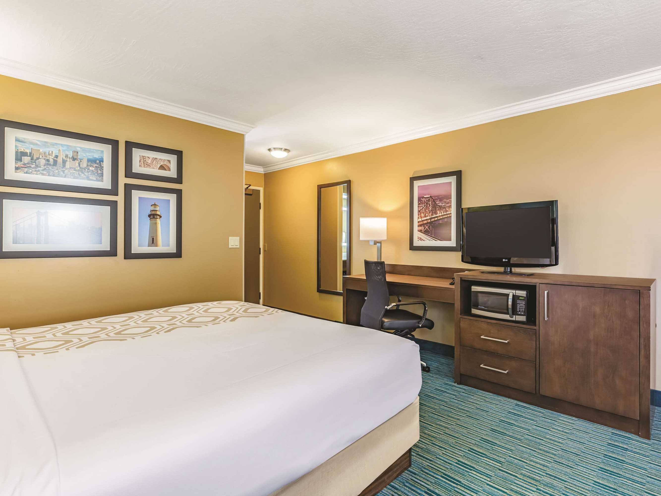 Gift card for La Quinta Inn & Suites by Wyndham San Francisco Airport West Gift card for La Quinta Inn & Suites by Wyndham San Francisco Airport West