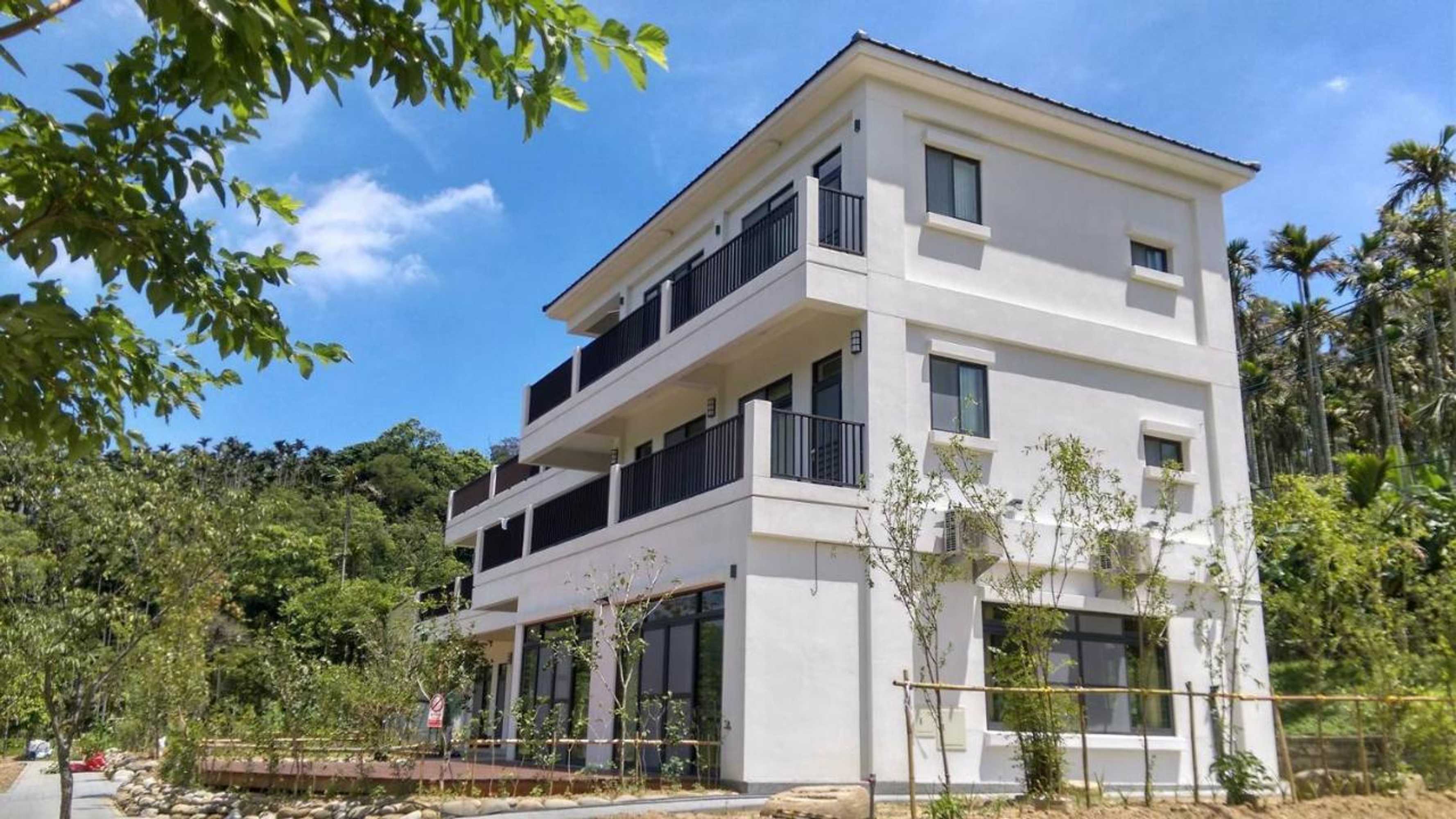 Gift card for Hoka in Sanyi