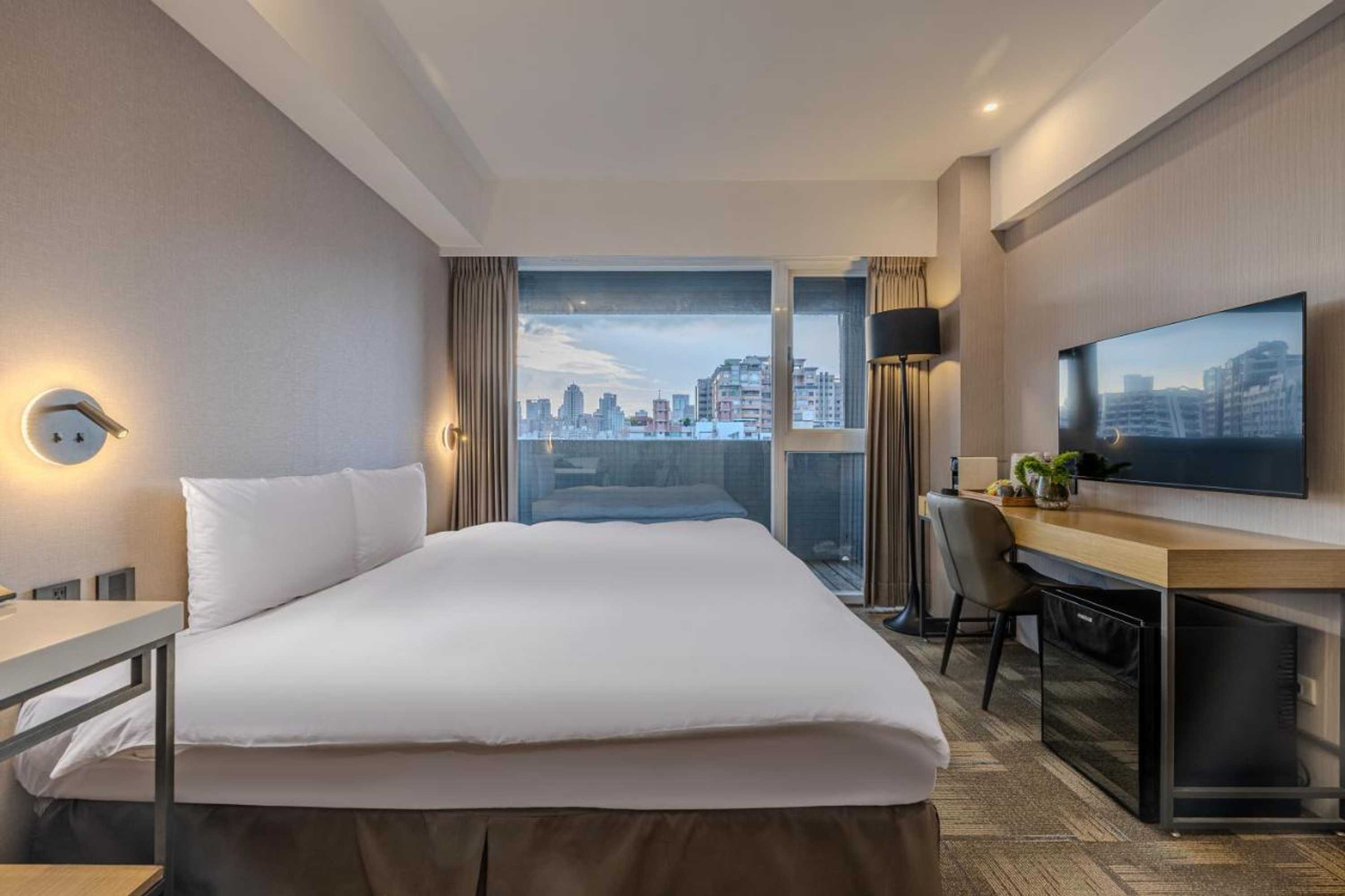 Gift card for Hotel Day Plus Taichung Gift card for Hotel Day Plus Taichung