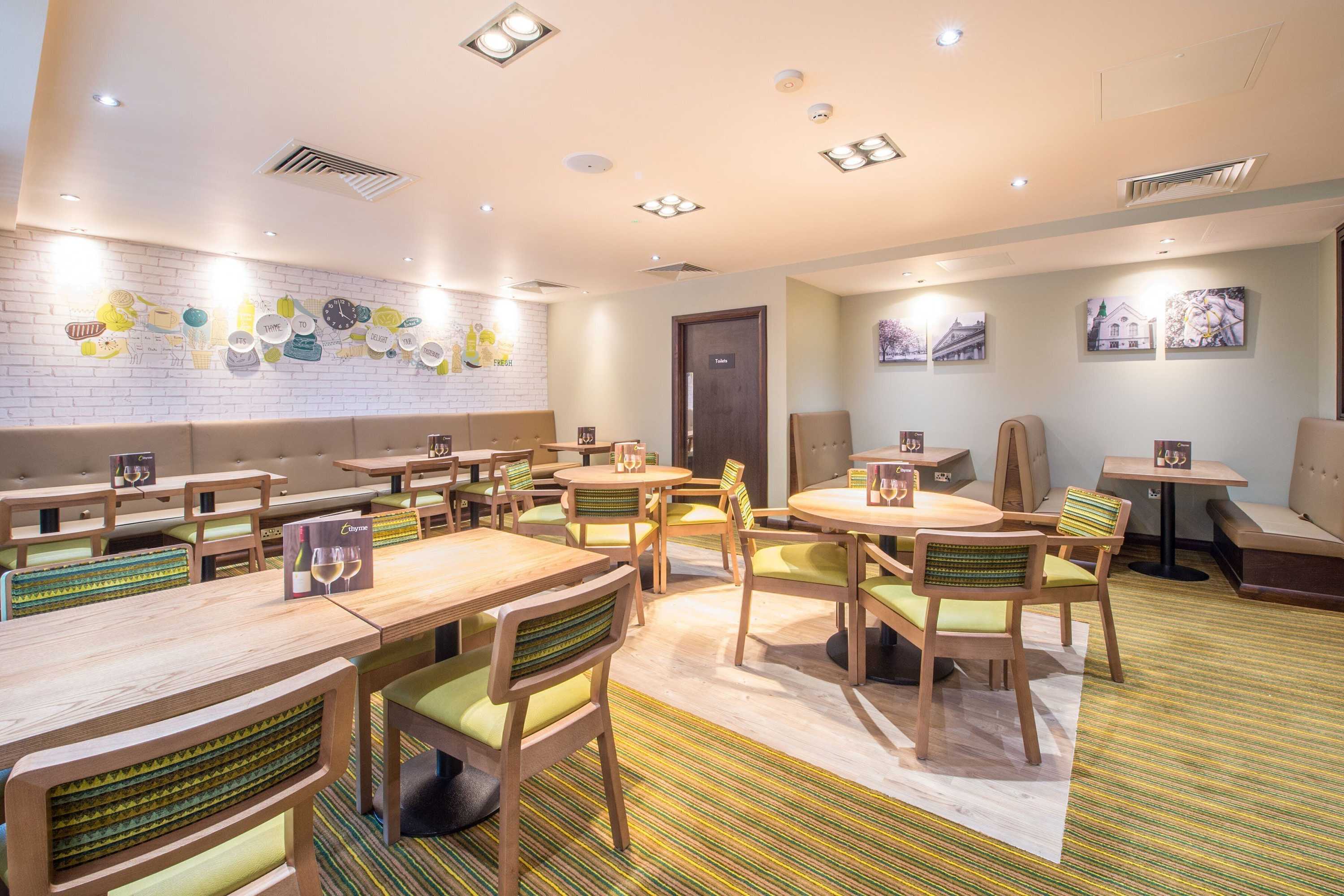 Gift card for Premier Inn Banbury (m40, J11) Gift card for Premier Inn Banbury (m40, J11)