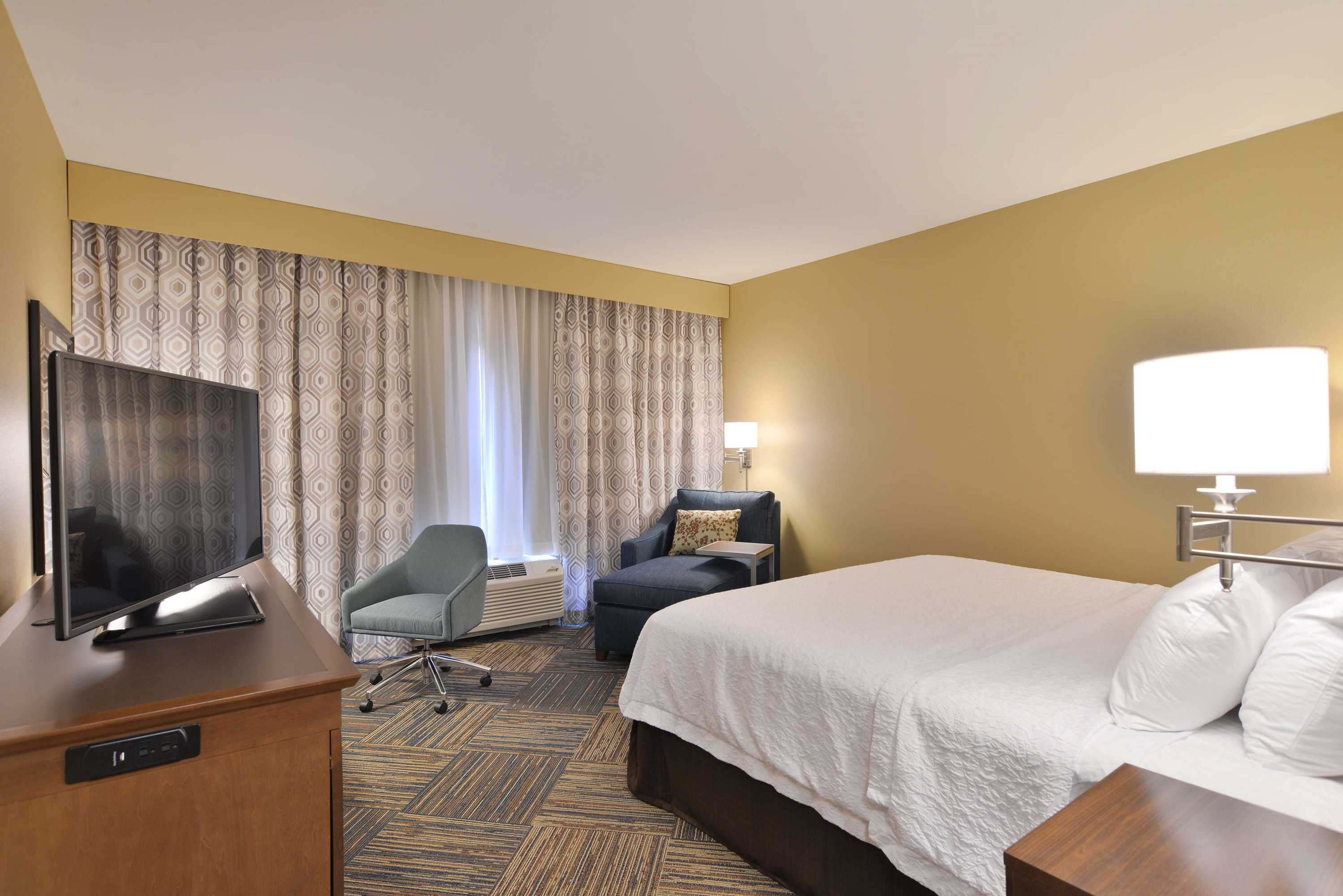 Gift card for Hampton Inn & Suites Chippewa Falls Gift card for Hampton Inn & Suites Chippewa Falls
