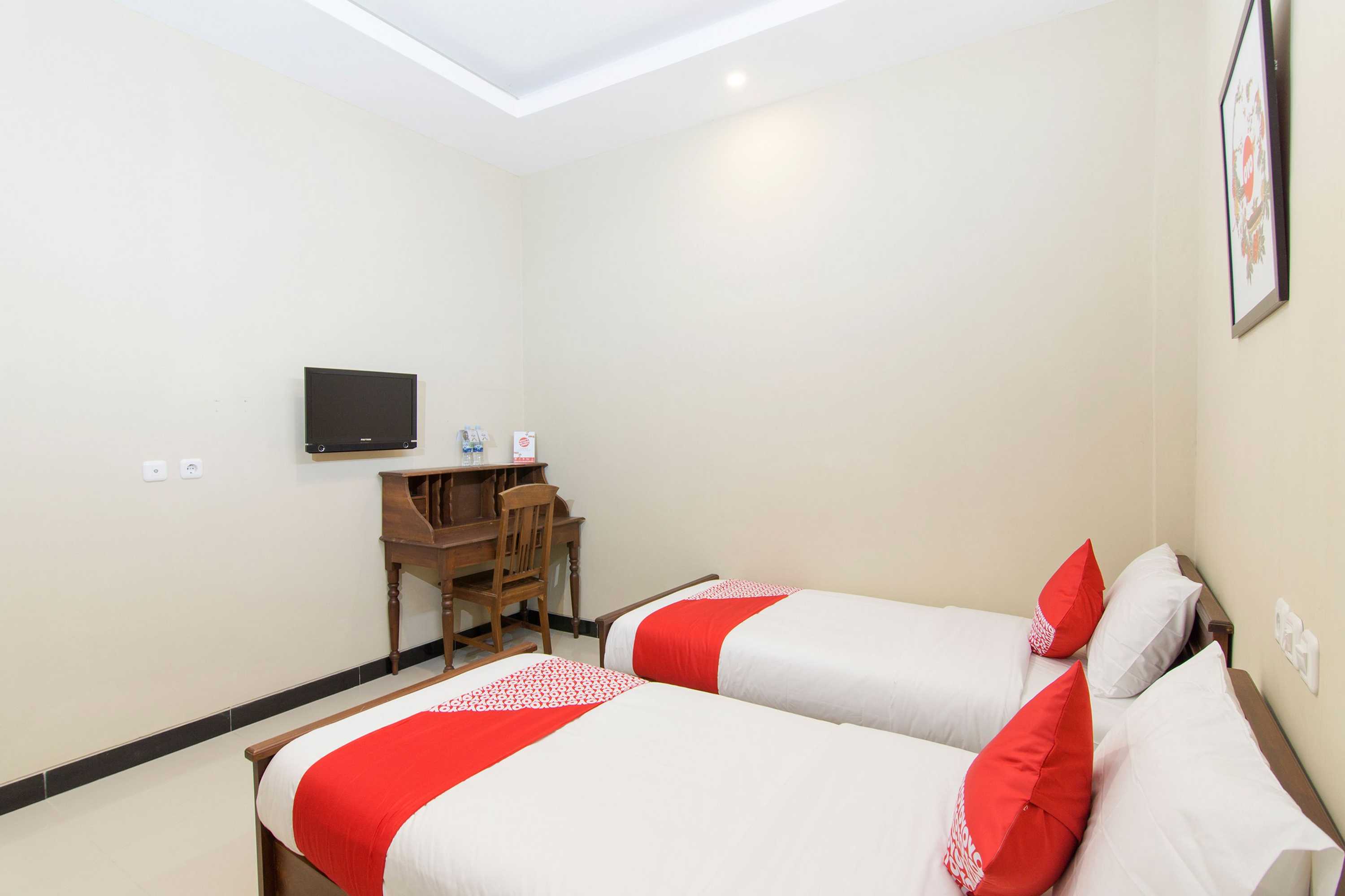 Gift card for Super Oyo 890 Dewi Fortuna Guest House Gift card for Super Oyo 890 Dewi Fortuna Guest House